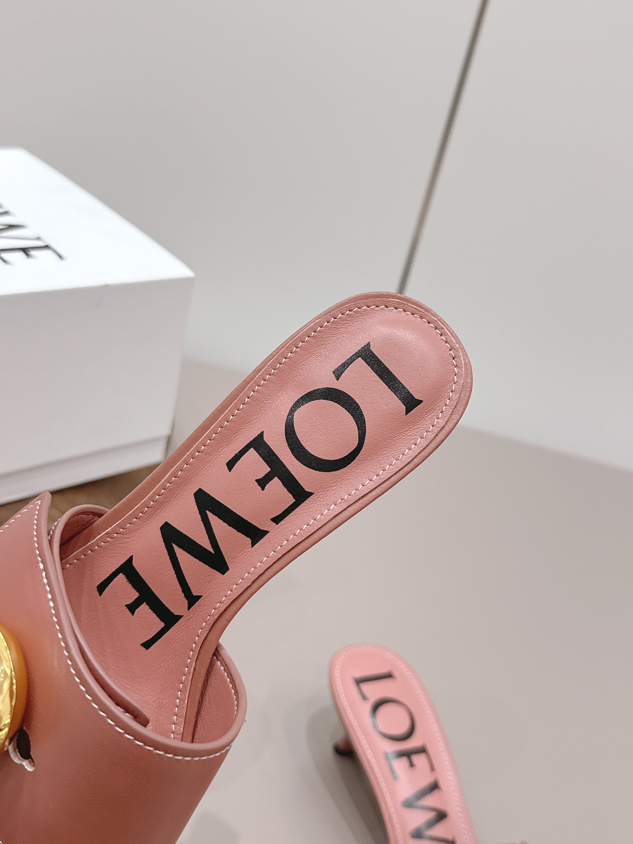 LOEWE 26S SQUARE TOE SANDALS 45MM IN PINK CALFSKIN GOLD HARDWARE