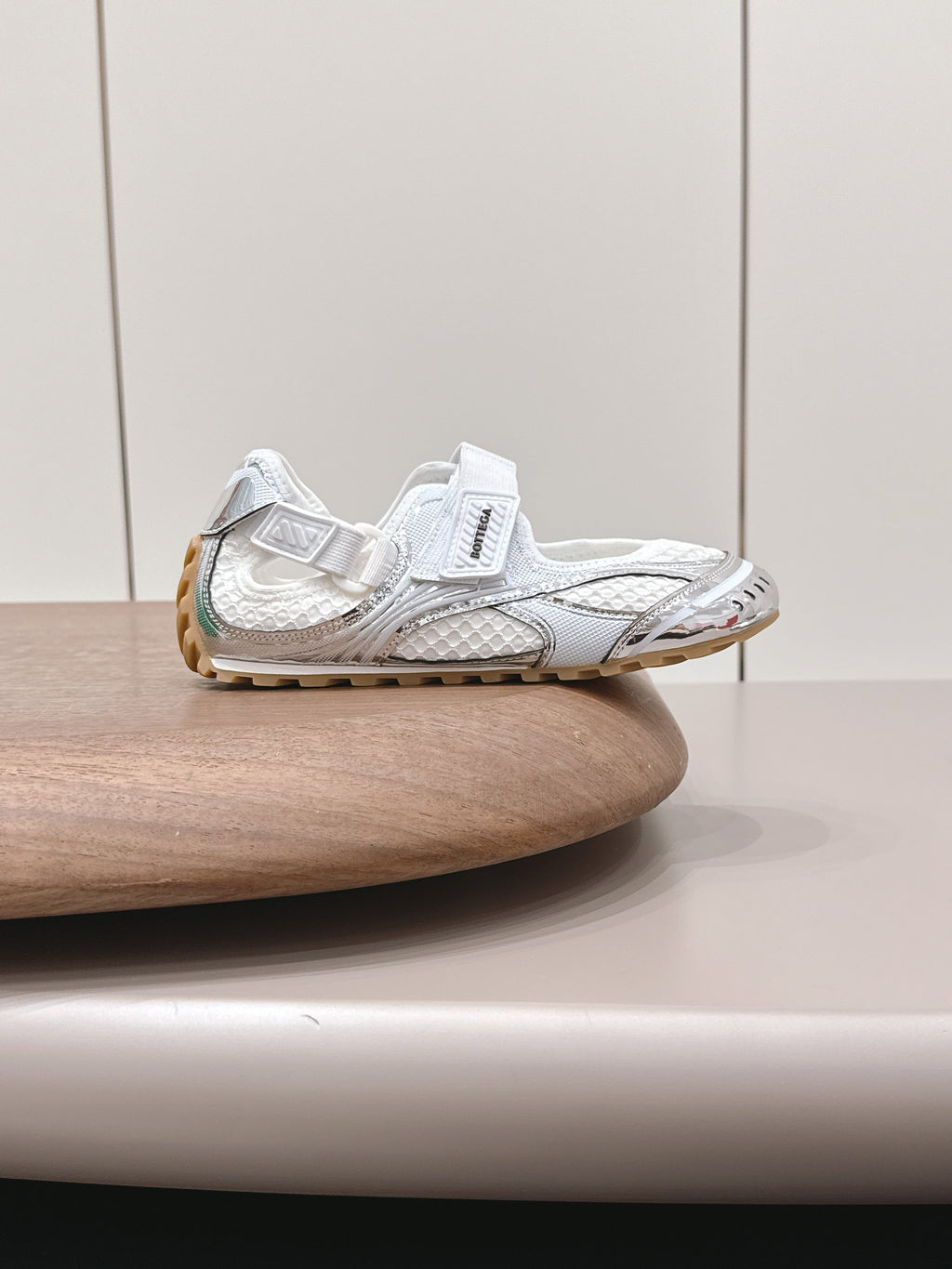BOTTEGA VENETA 26S ORBIT FLASH MARY JANE IN SILVER AND WHITE BREATHABLE MESH