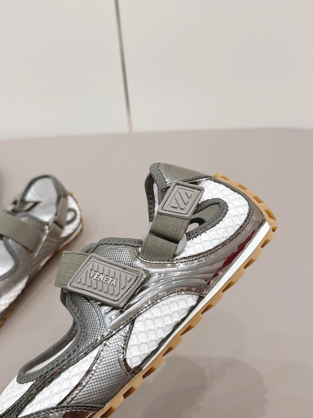 BOTTEGA VENETA 26S ORBIT FLASH MARY JANE IN GREY AND WHITE BREATHABLE MESH