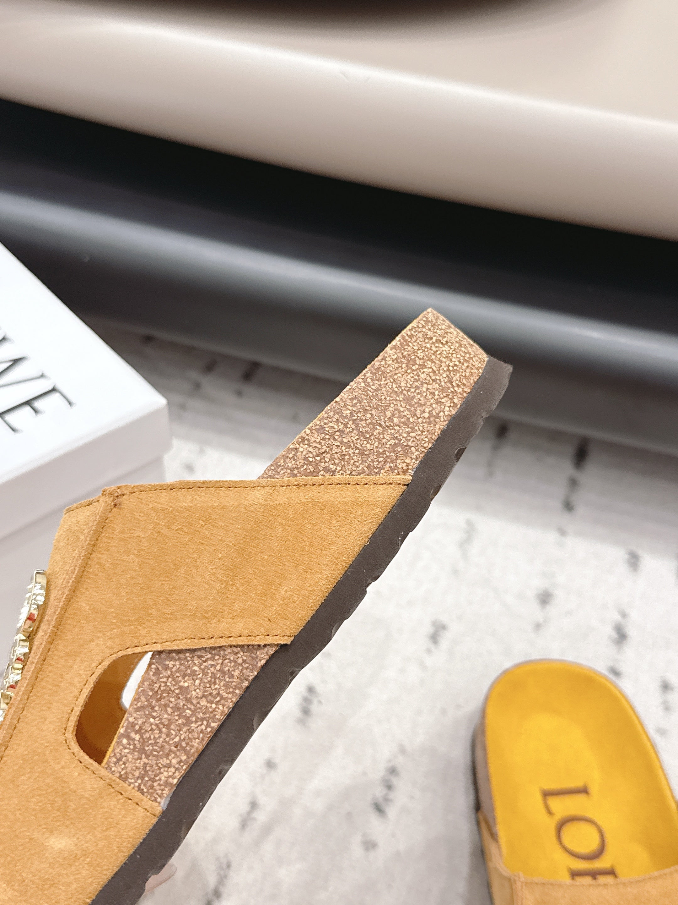 LOEWE 26S FLAT SANDALS IN GOLD YELLOW LOGO GOLD HARDWARE