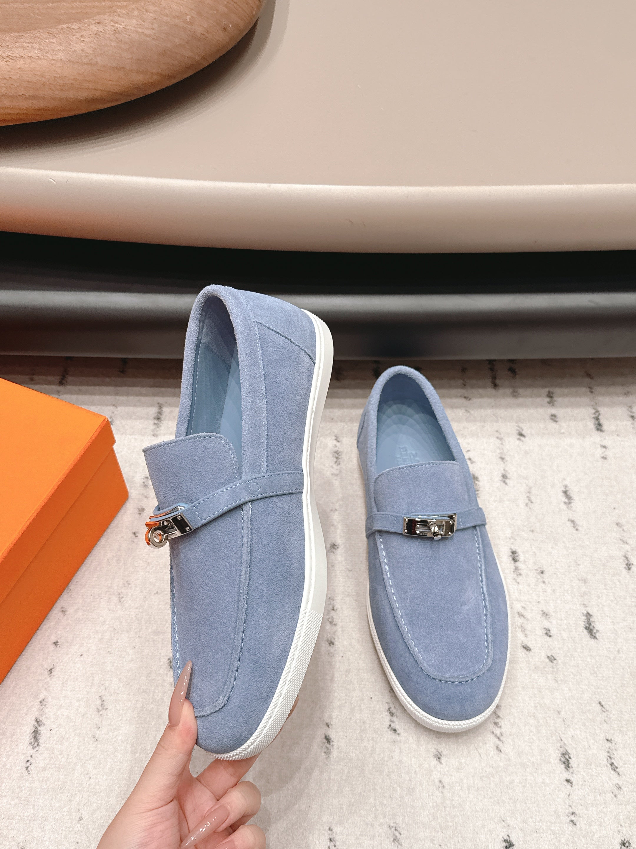 HM 26S KELLY PARIS LOAFERS IN LIGHT BLUE SUEDE SILVER HARDWARE
