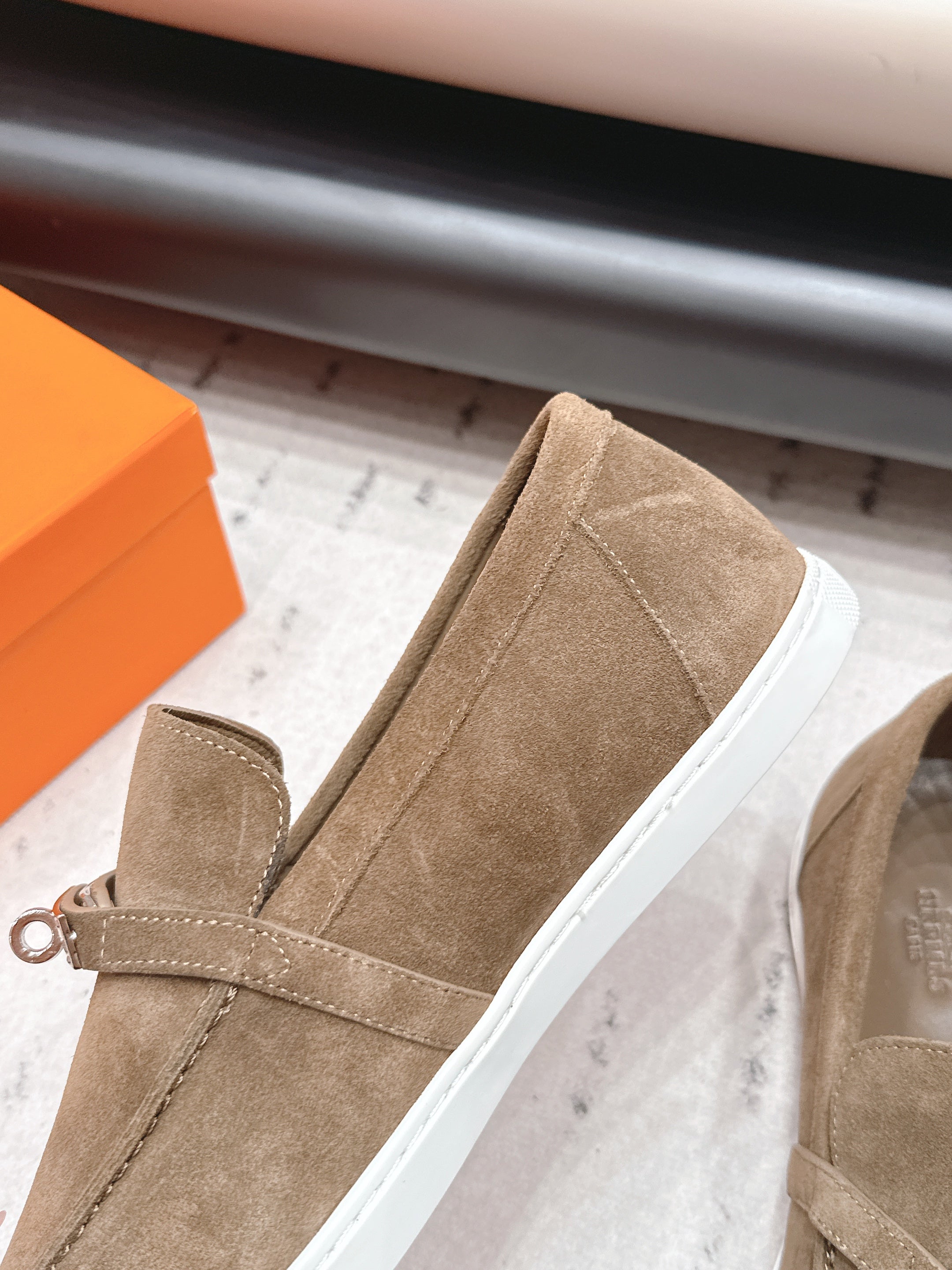 HM 26S KELLY PARIS LOAFERS IN BROWN SUEDE SILVER HARDWARE