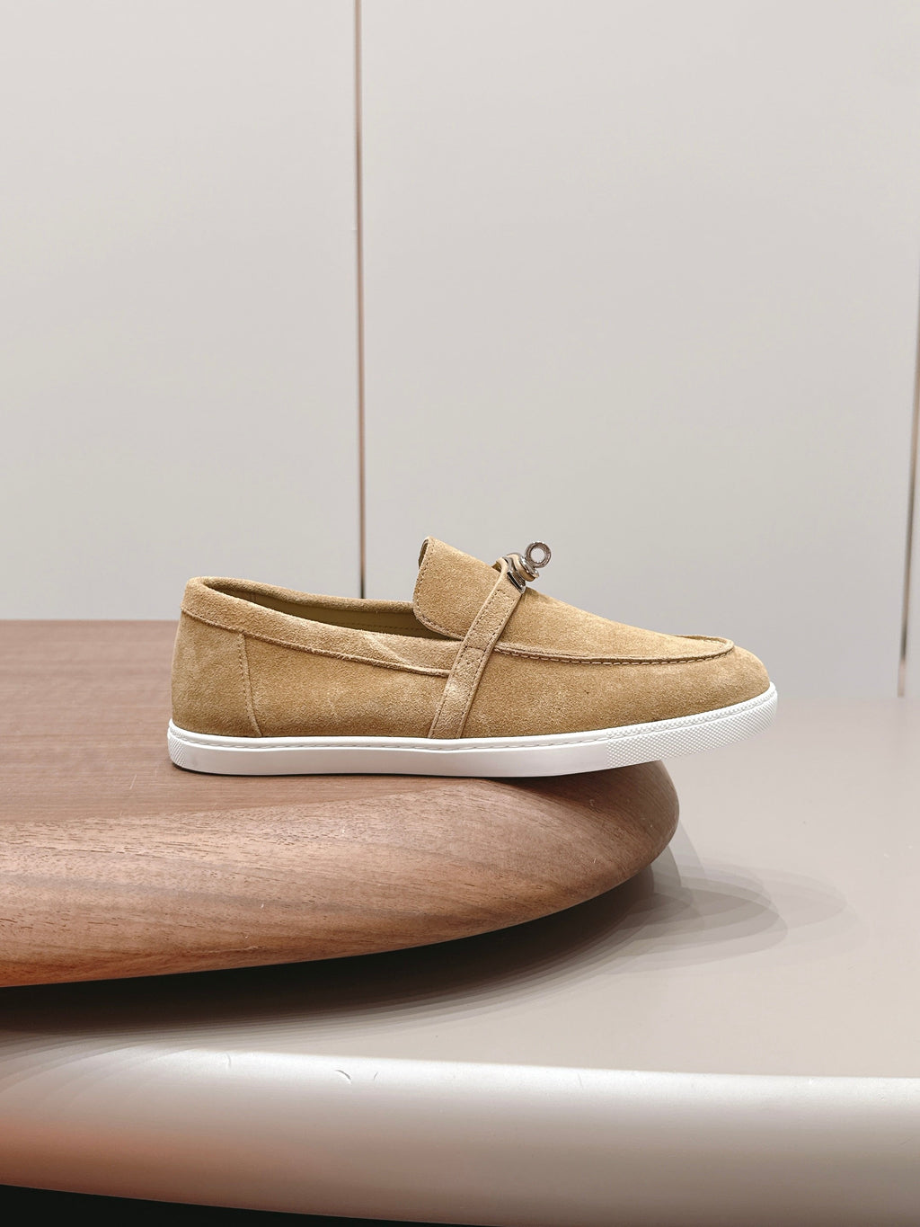 HM 26S KELLY PARIS LOAFERS IN LIGHT BROWN SUEDE SILVER HARDWARE