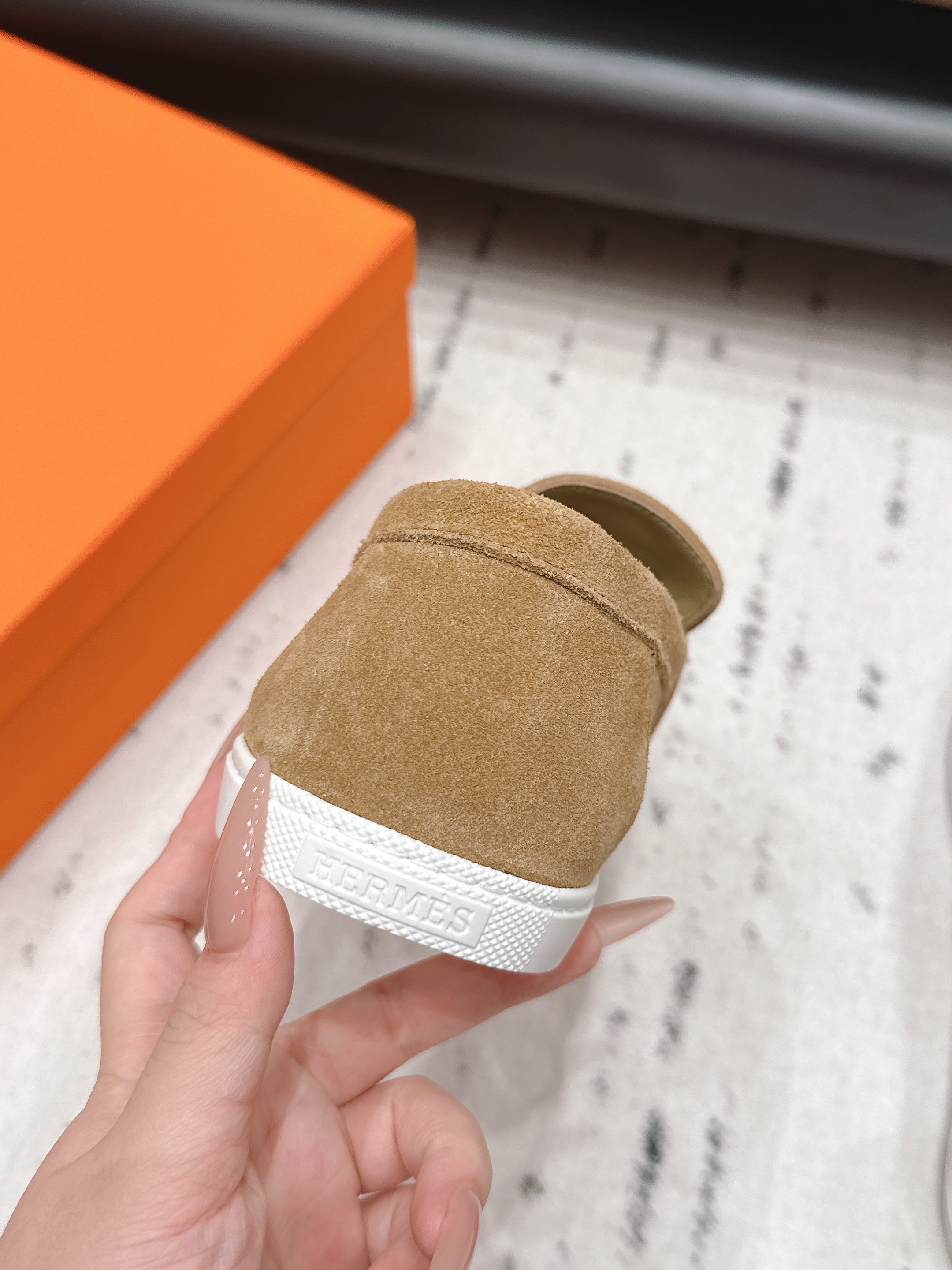 HM 26S KELLY PARIS LOAFERS IN LIGHT BROWN SUEDE SILVER HARDWARE
