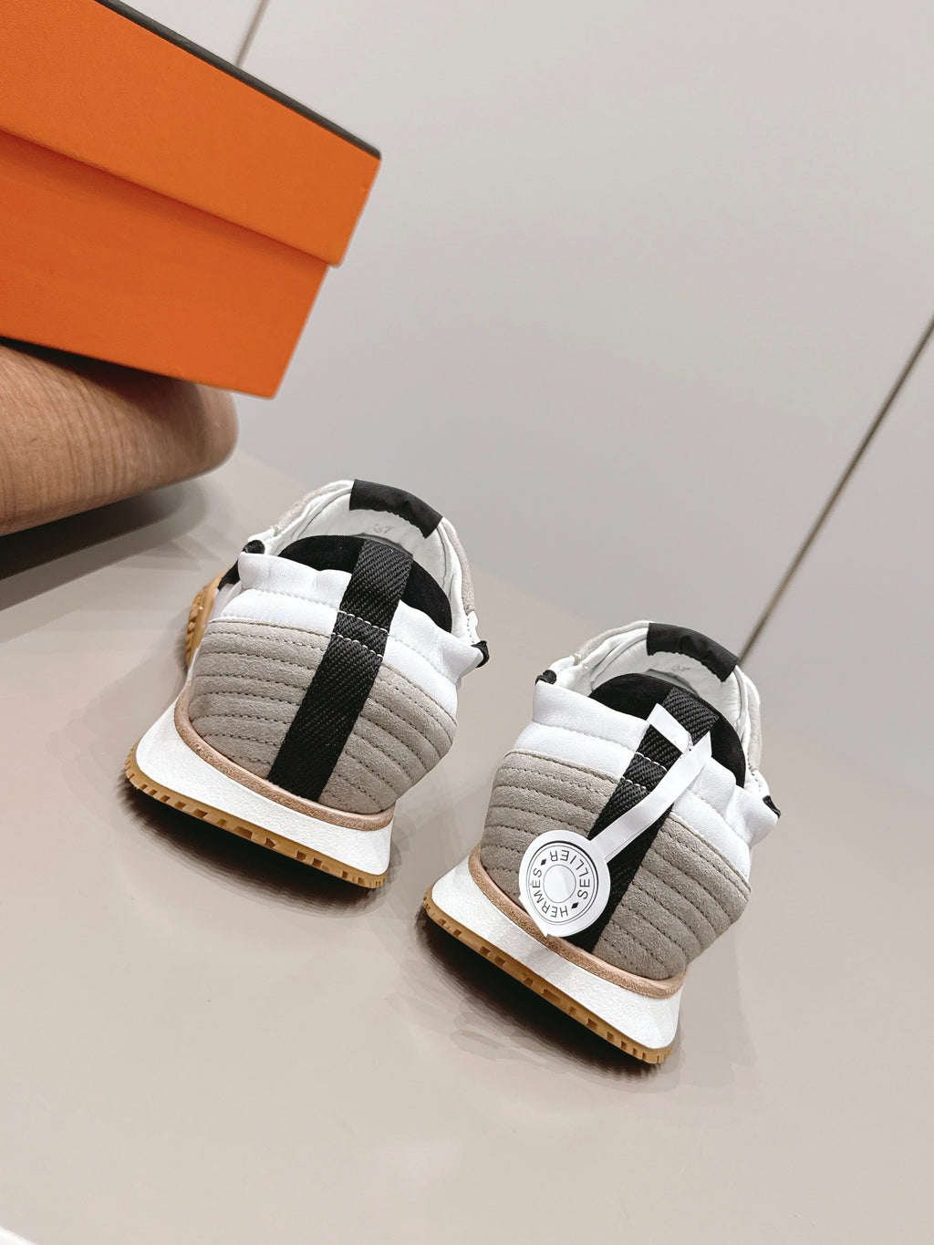 HM 26S BOUNCING SNEAKERS IN WHITE CALFSKIN AND LIGHT GREY BLACK SUEDE