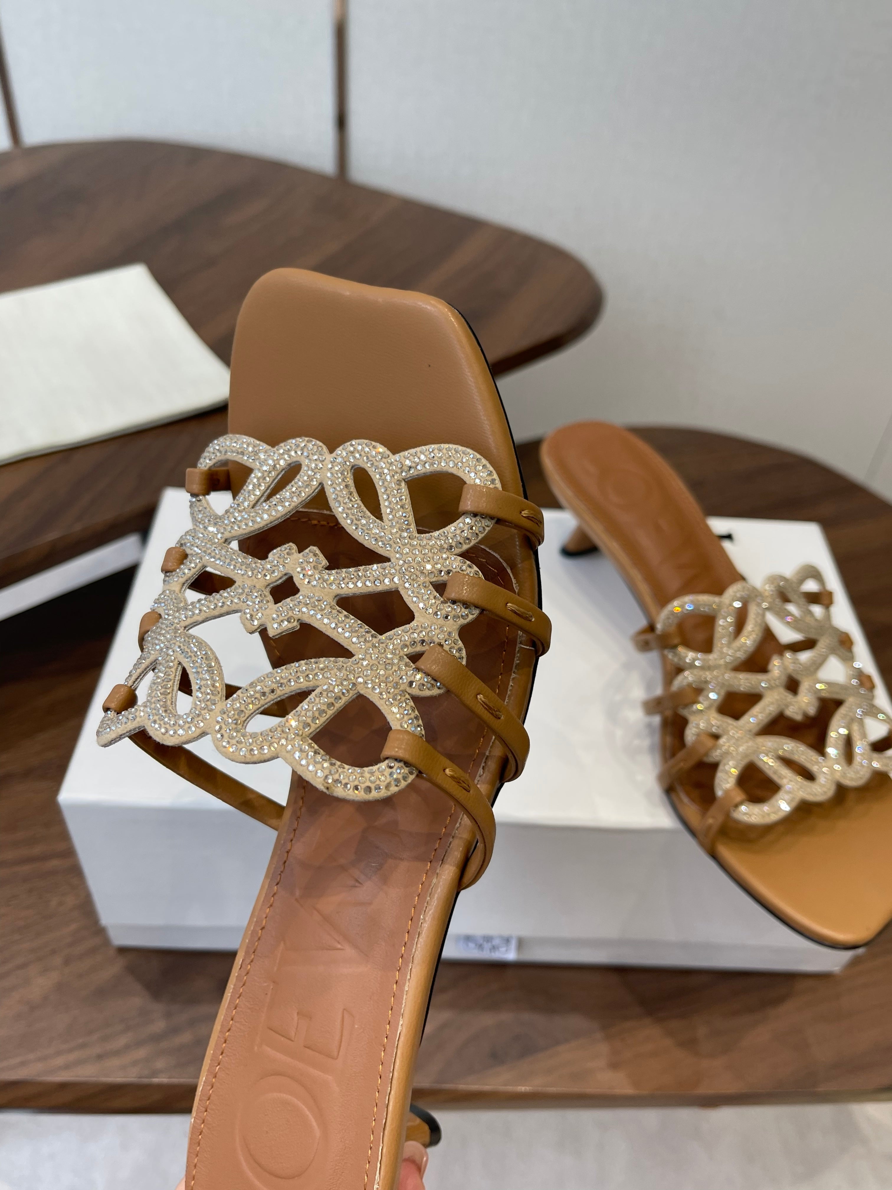 LOEWE 26S HIGH HEEL SANDALS IN CAMEL BROWN CALFSKIN WITH CRYSTALS