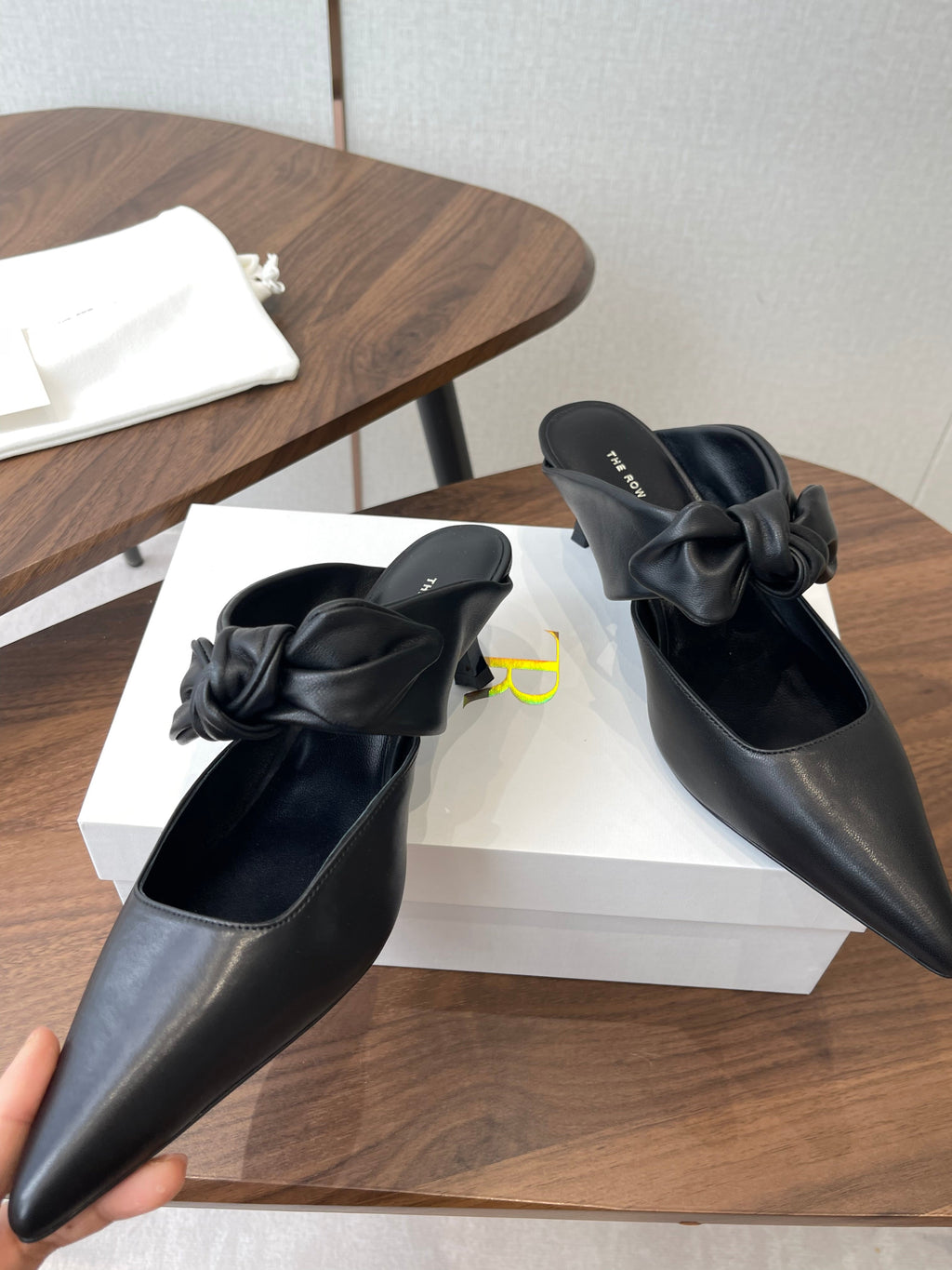 THE ROW 26S SLINGBACK POINTED HEELS IN BLACK CALFSKIN WITH BOW