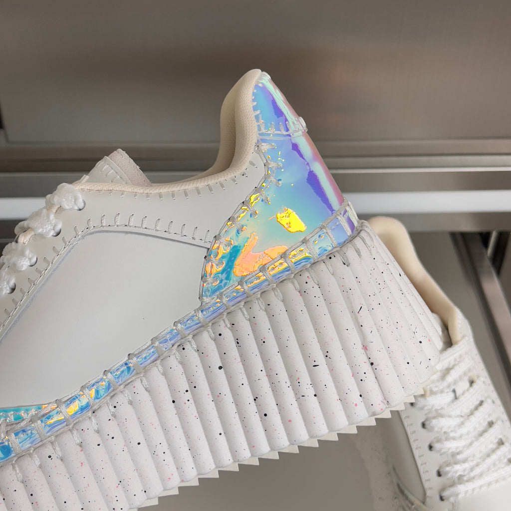 CHLOÉ 26S WEDGE SNEAKERS 70 MM IN WHITE CALFSKIN AND HOLOGRAM