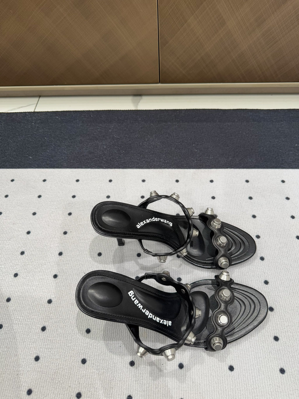 RIOT 80 MM SANDAL IN BLACK LAMBSKIN