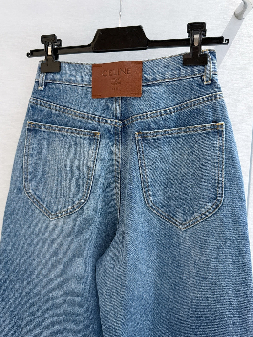 CELINE 26S JEANS 416