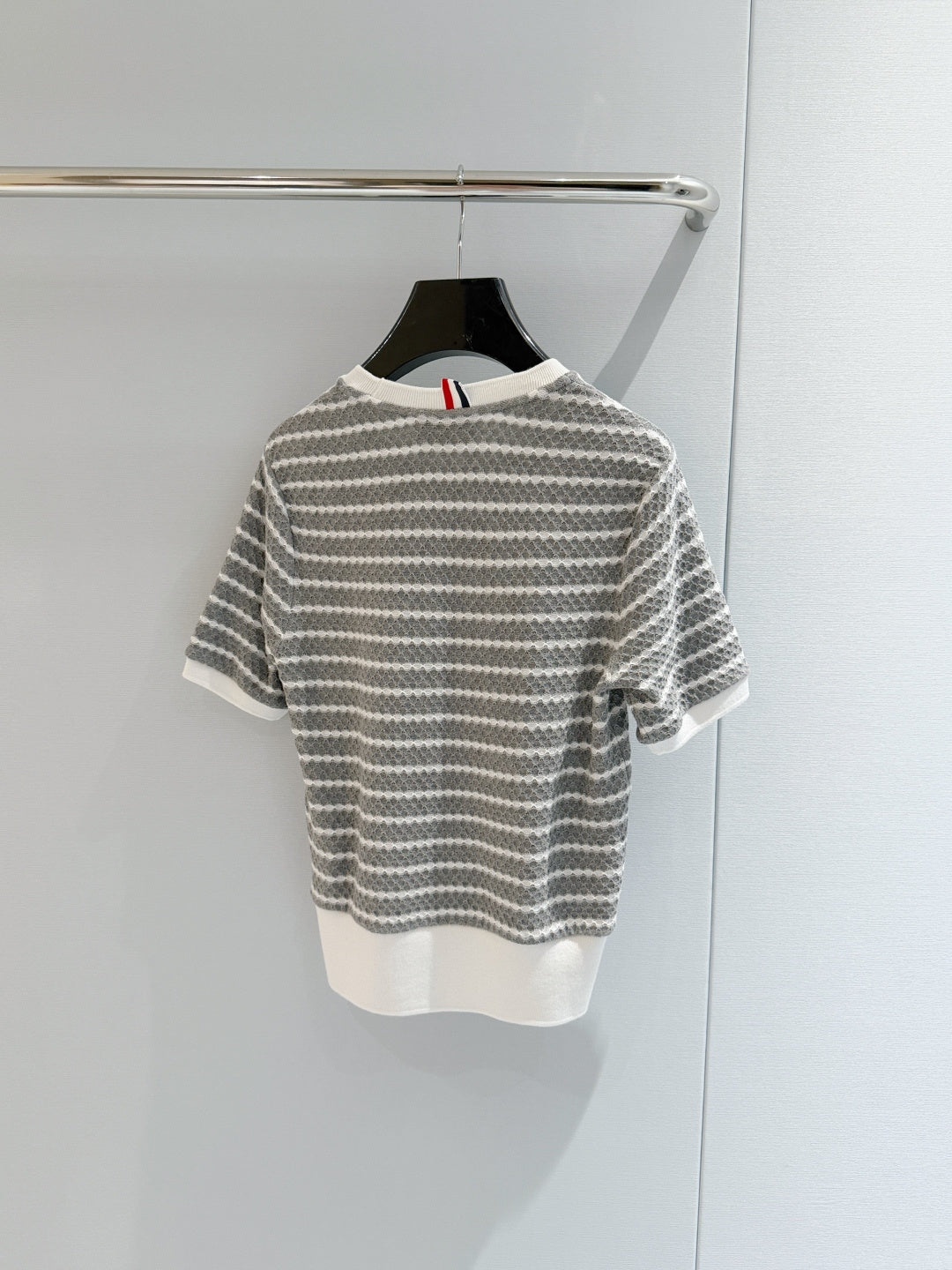 THOM 26S SHORT-SLEEVE KNIT TOP STYLE 196