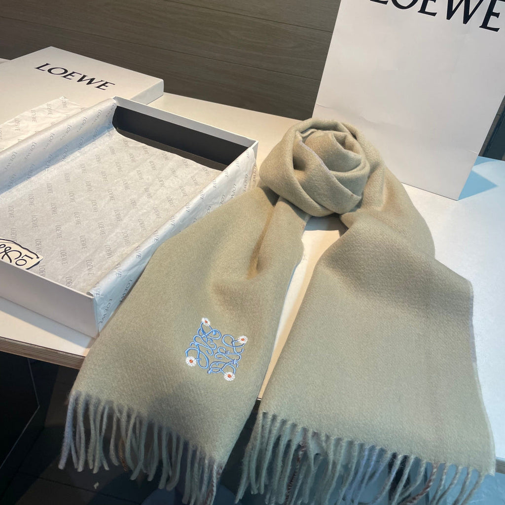 LOEWE 26S SCARF 180 IN CASHMERE 901957