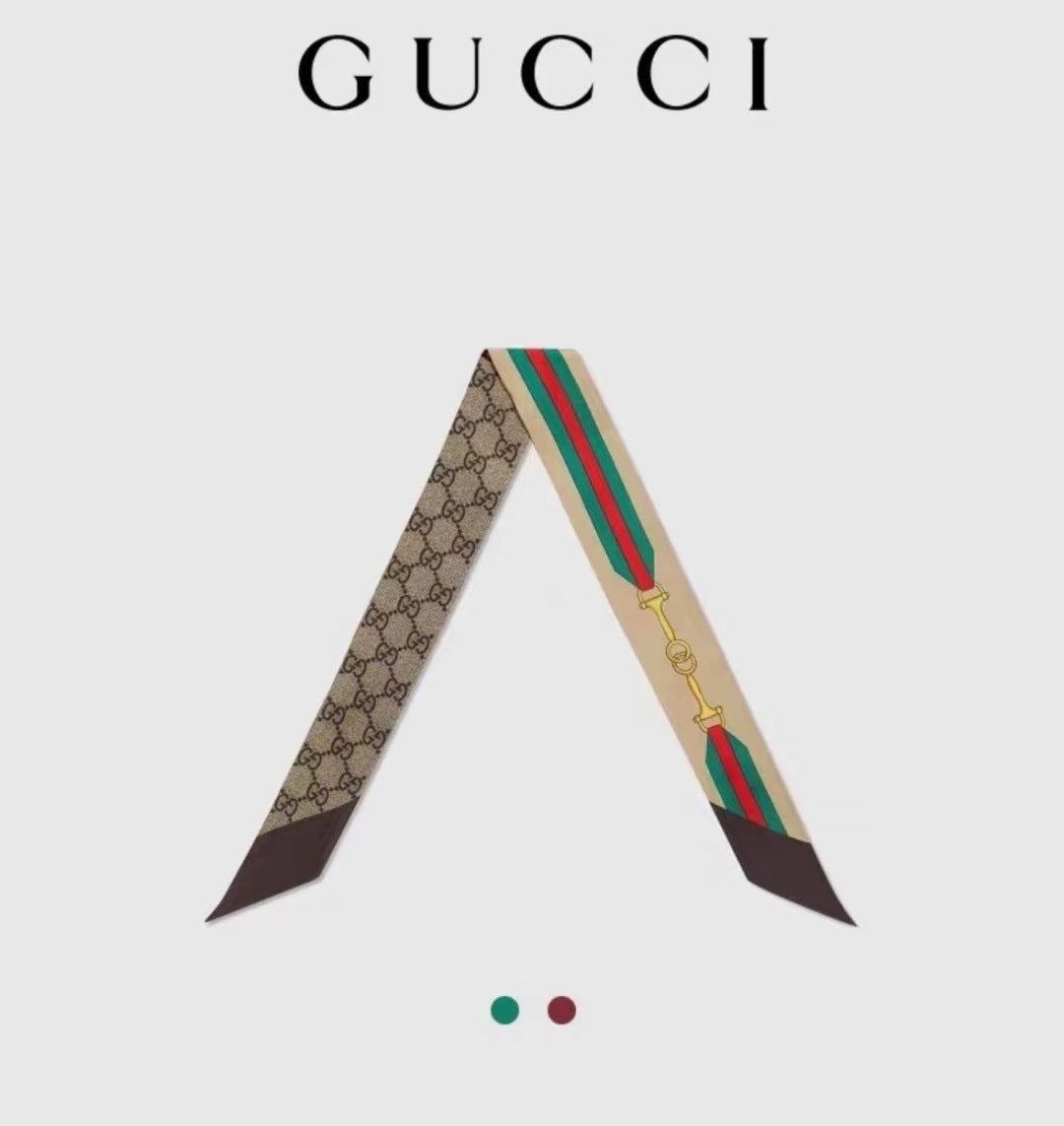 GUCCI 26S SCARF 120 IN SILK 311707