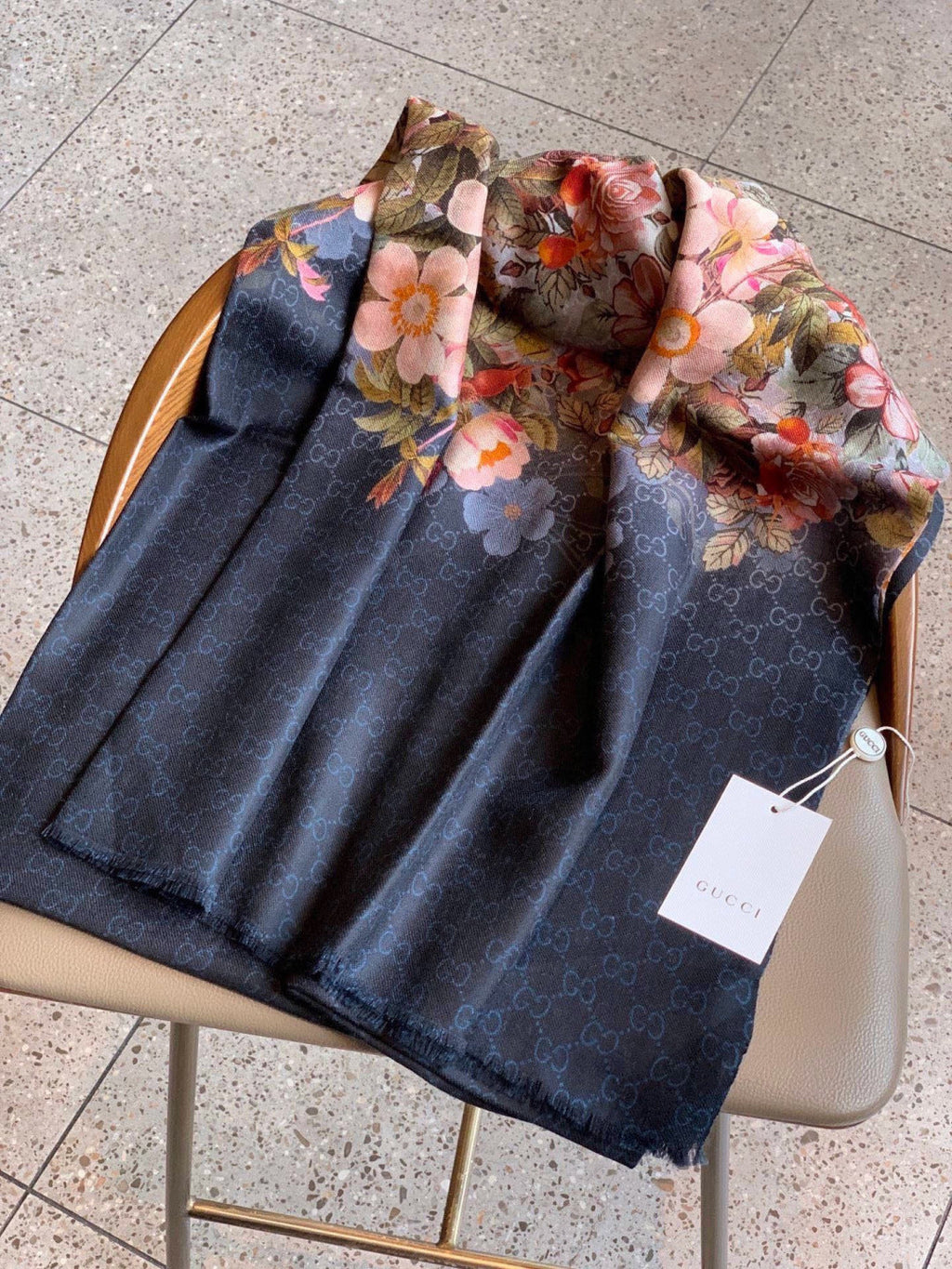 GUCCI 26S SCARF 200 IN CASHMERE AND SILK 306108