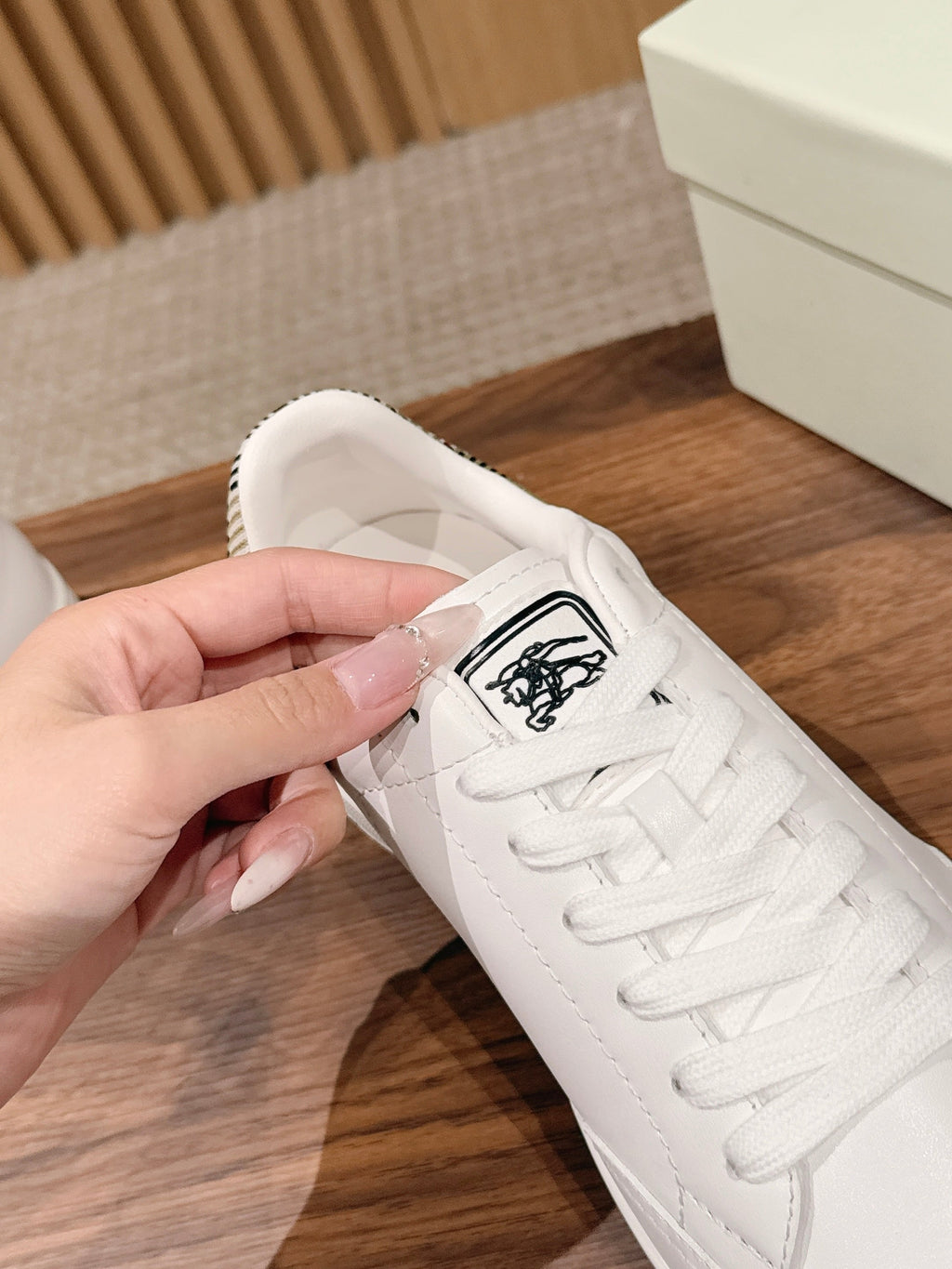 BURBERRY 26S SNEAKERS IN WHITE SOFT CALFSKIN