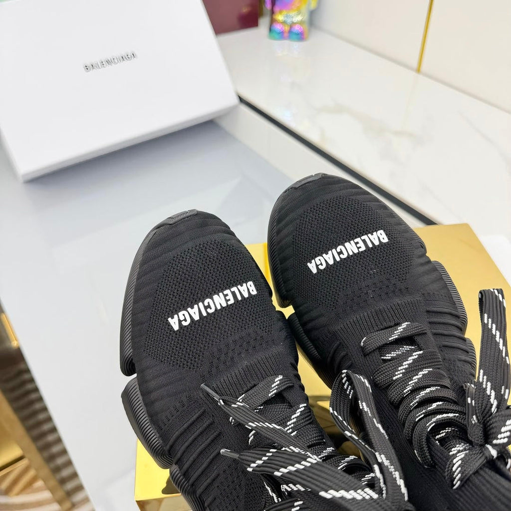 BALENCIAGA 25S SPEED 2.0 LACE-UP SNEAKERS IN BLACK KNITTED STYLE 1