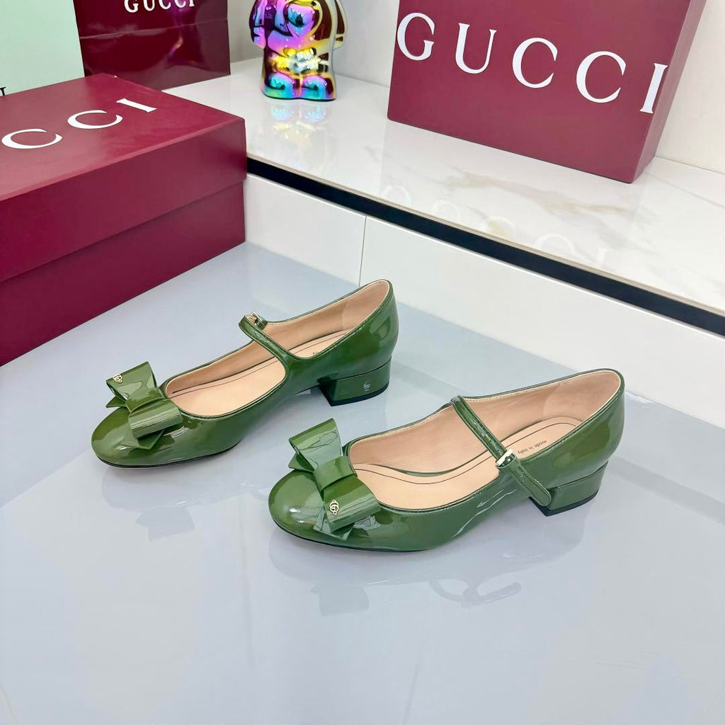 GG MARY JANE 25S IN MOSS GREEN LAMBSKIN WITH BOW
