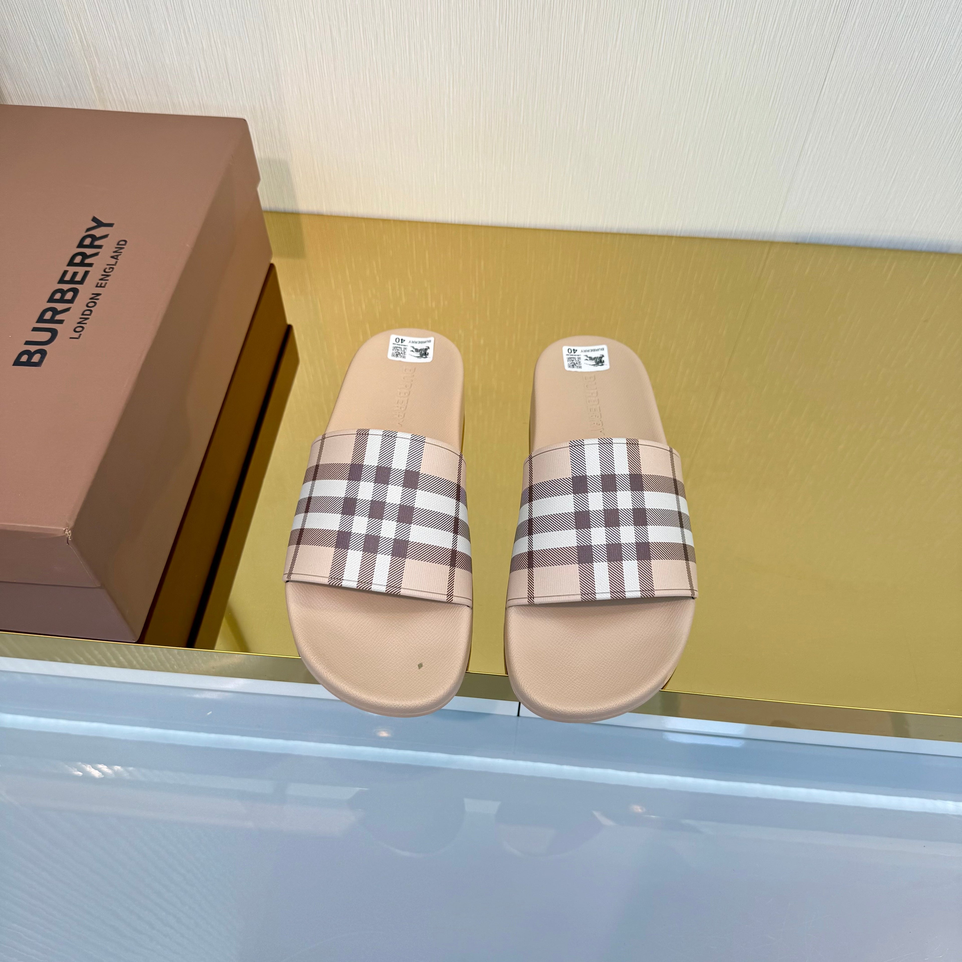 BURBERRY 26S SLIDES SANDAL IN NUDE BEIGE CALFSKIN