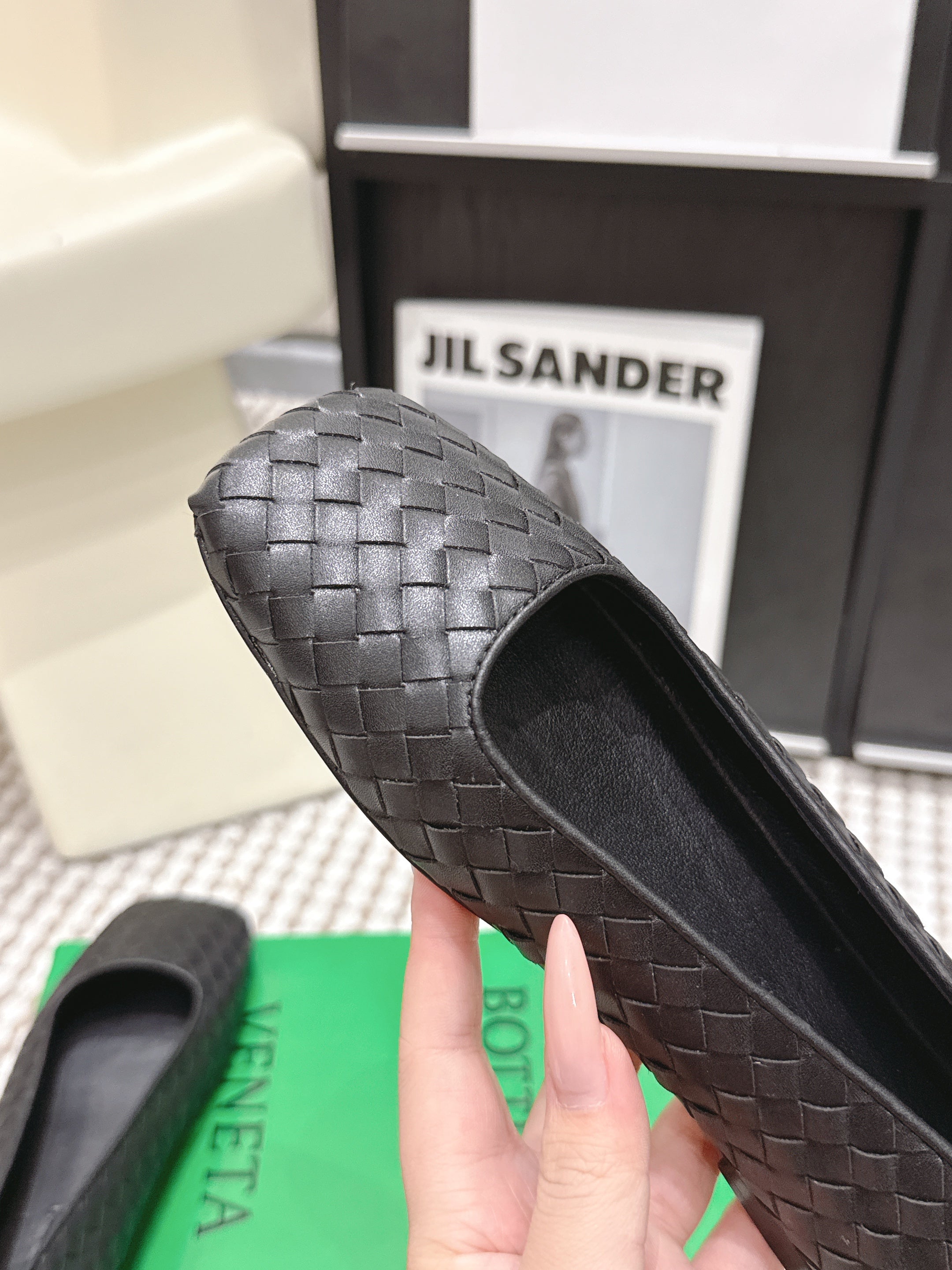 BOTTEGA VENETA 26S SQUARE-TOE FLATS IN BLACK TECHNICAL WOVEN LAMBSKIN