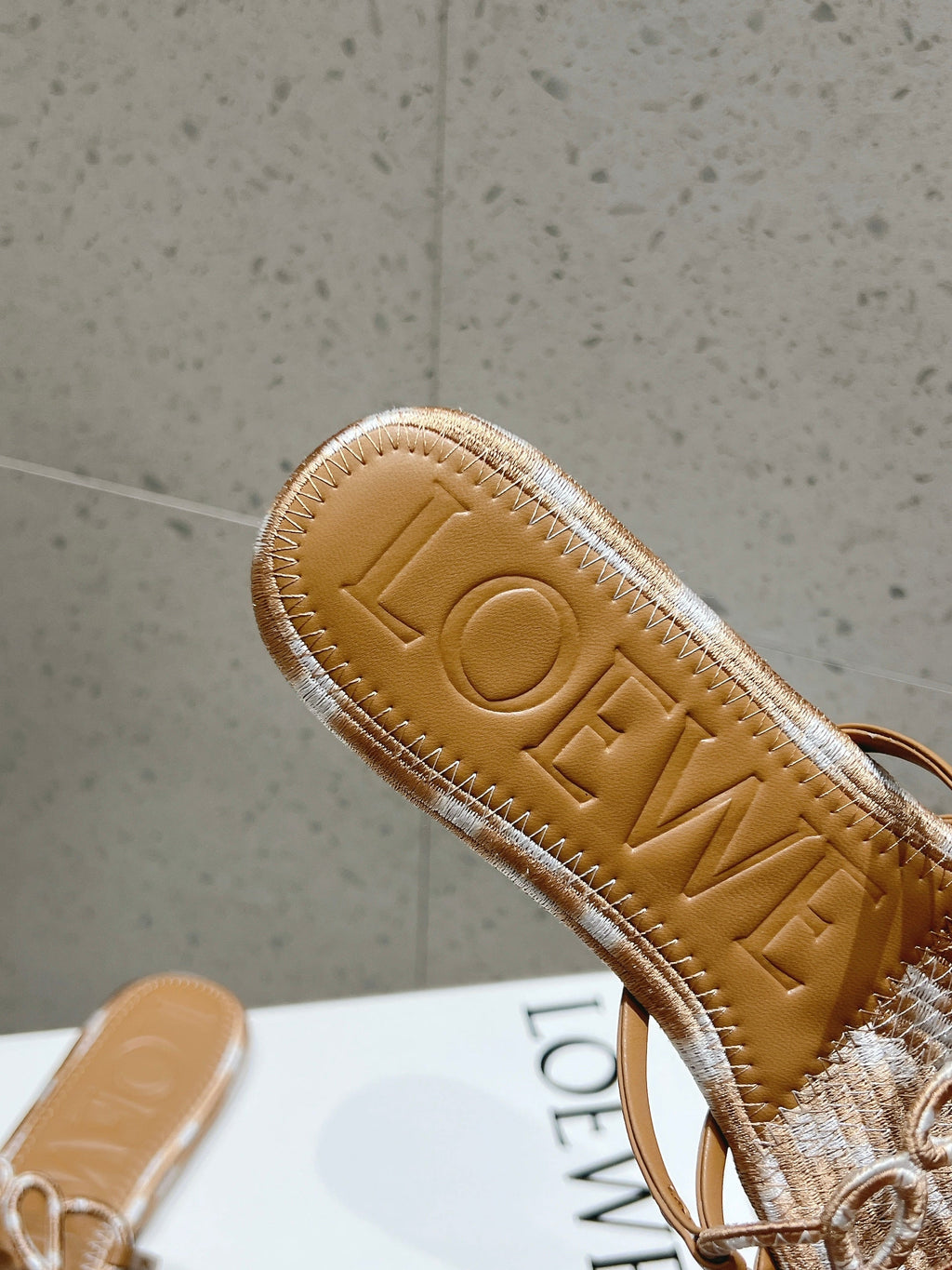 LOEWE 26S BRAIDED CAGE SLIDE SANDALS IN TAN BROWN CALFSKIN