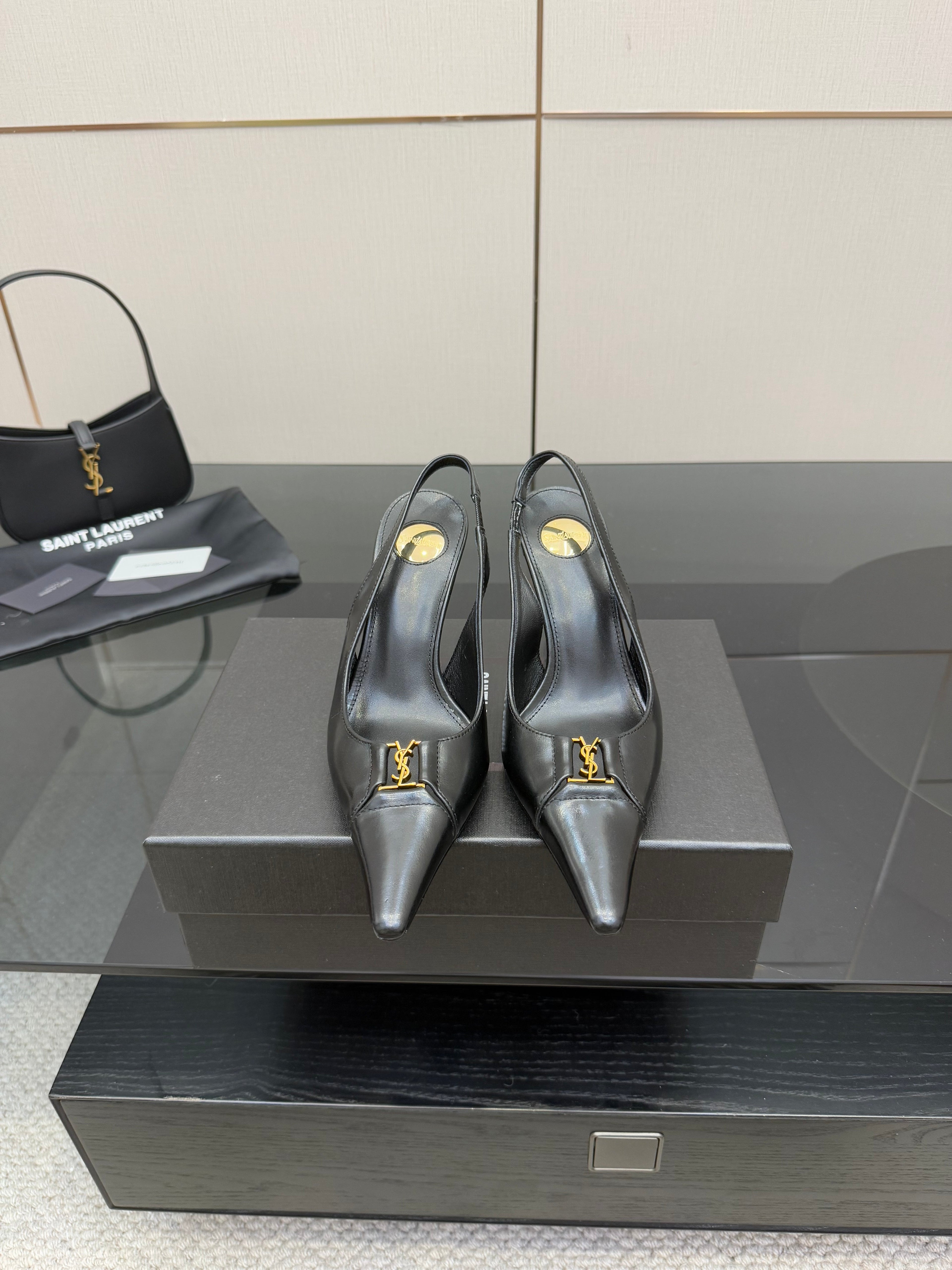 YSL 25S SLINGBACK HIGH HEELS 90 MM IN BLACK LAMBSKIN WITH GOLD HARDWARE STYLE 10