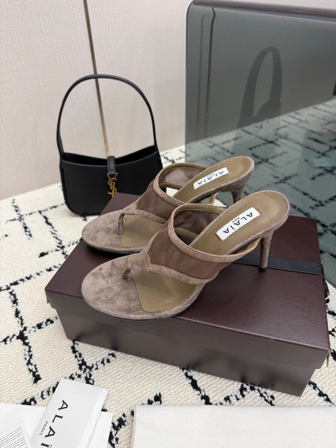 ALAIA 26S HEELED THONG MULE SANDALS IN TAUPE SUEDE