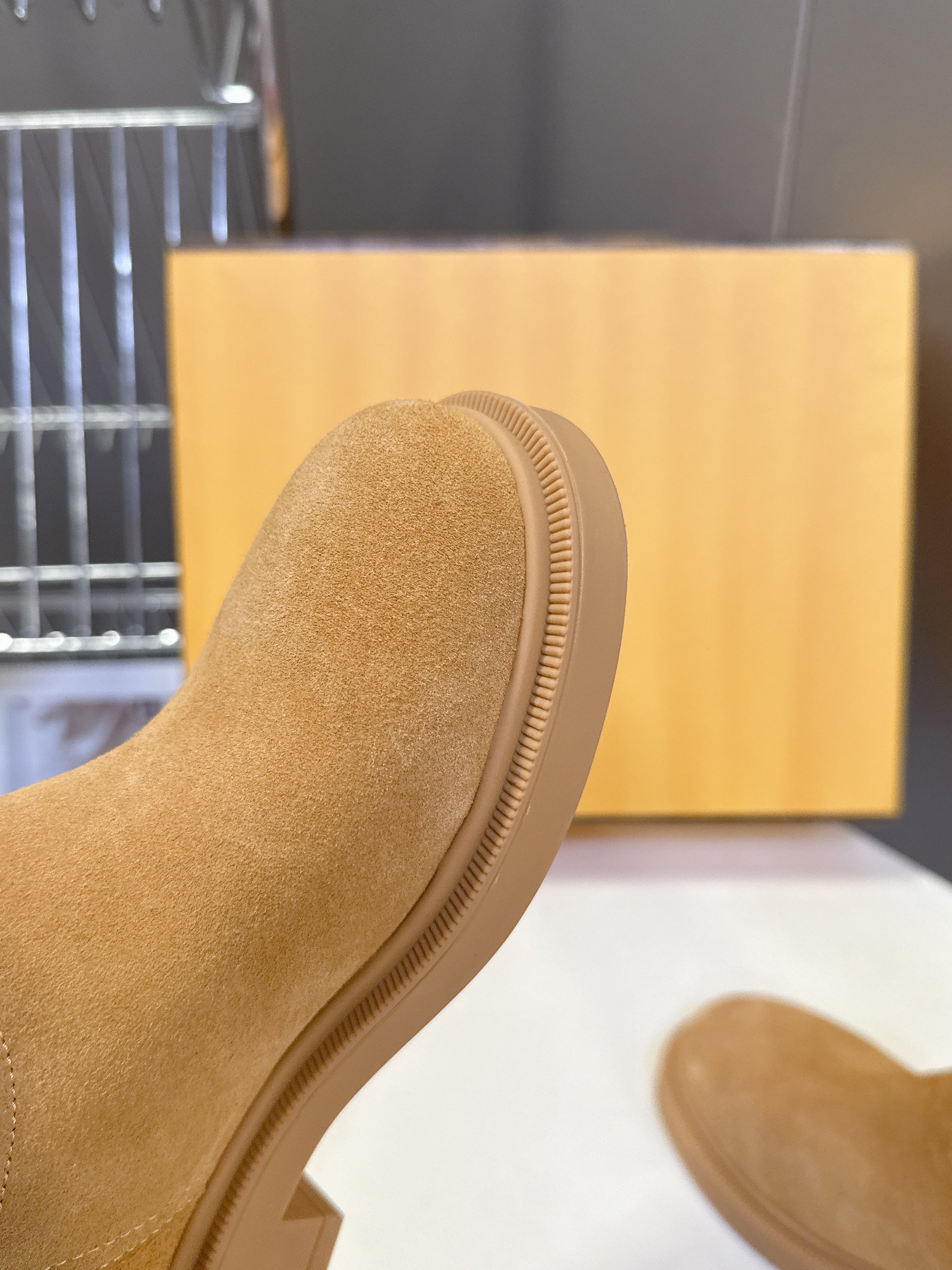 FENDI 25S BOOTS IN GOLDEN BROWN SUEDE