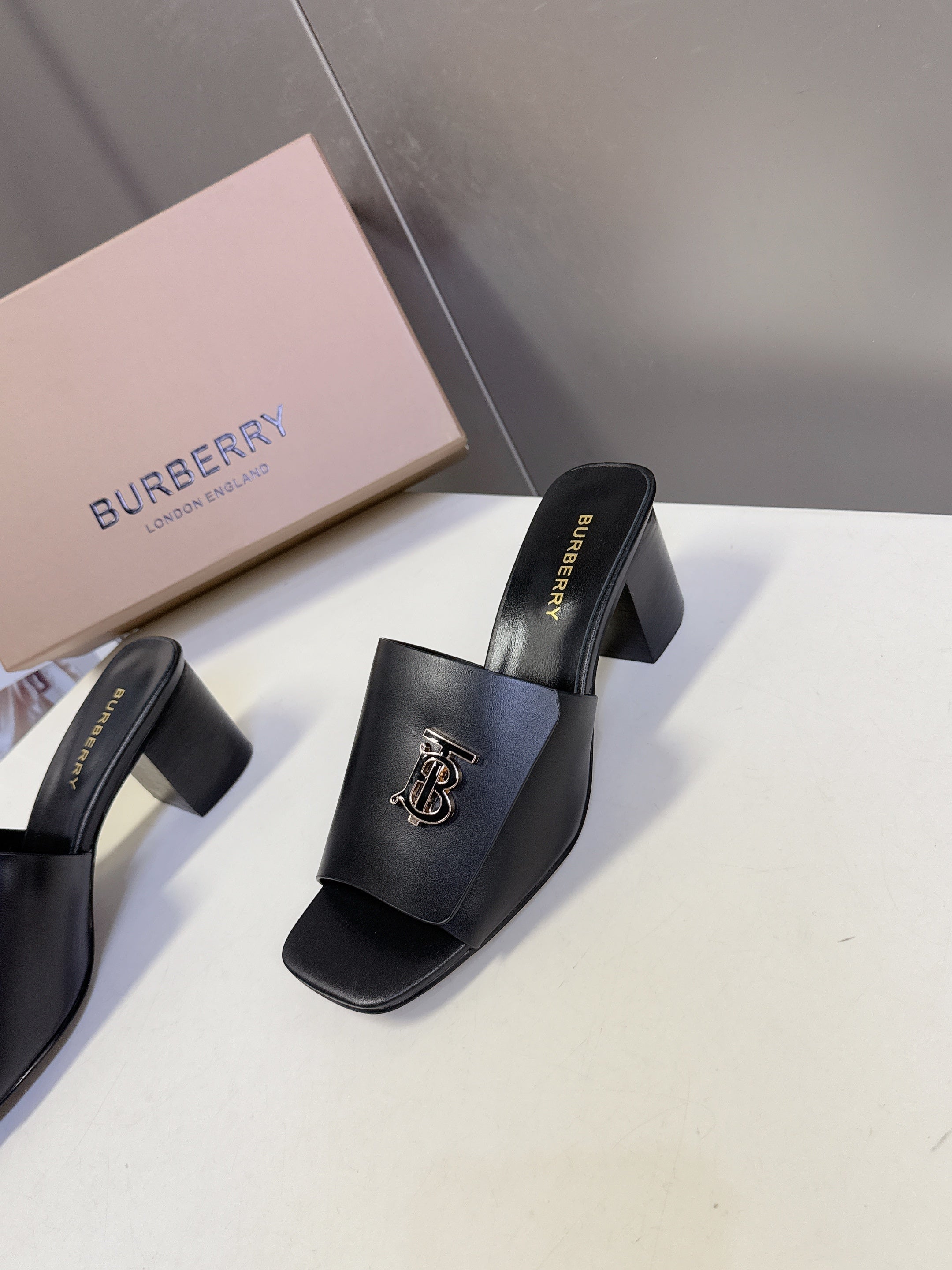 BURBERRY 26S HIGH HEEL MULE SANDALS 60MM IN BLACK CALFSKIN