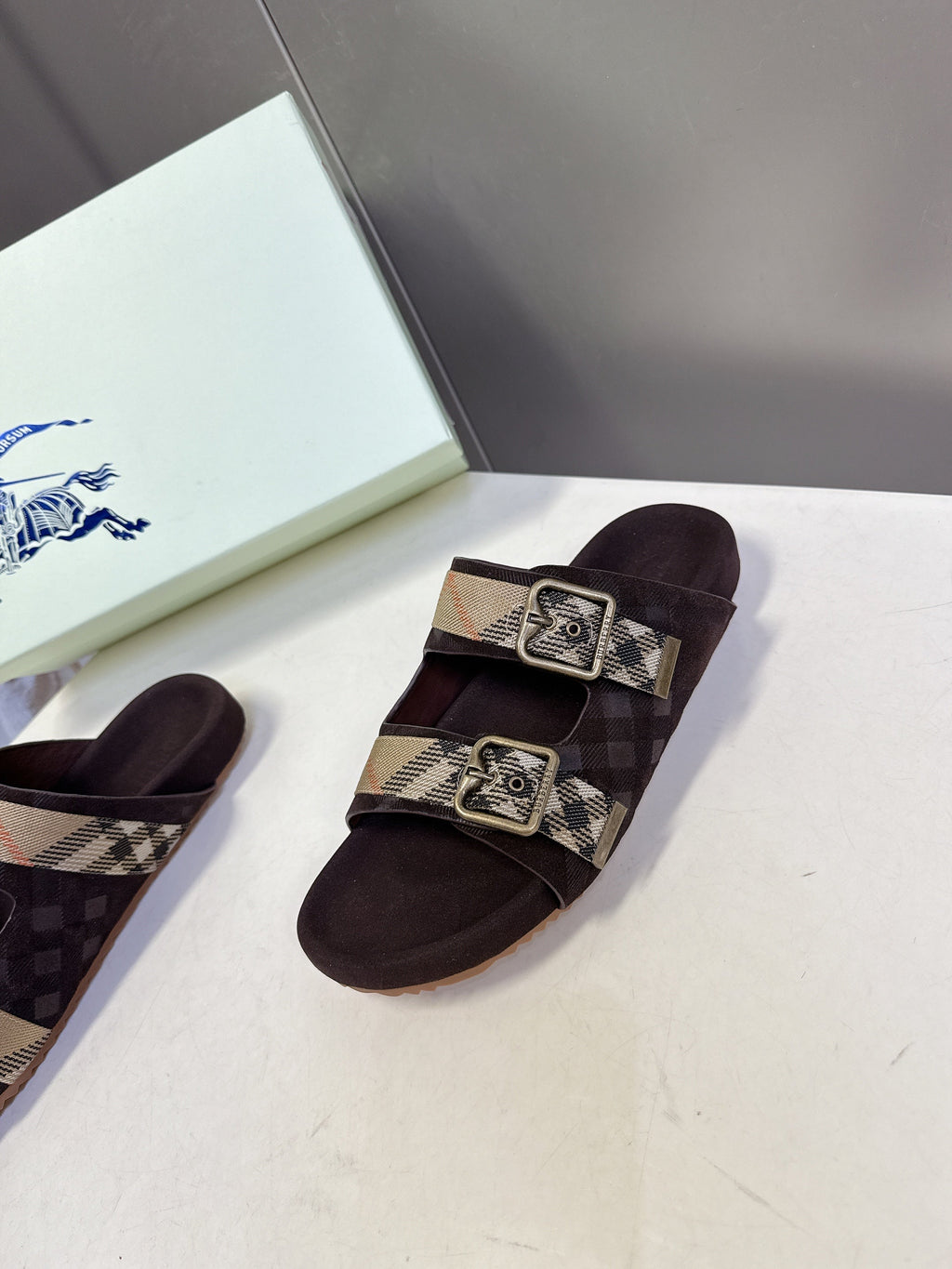 BURBERRY 26S DOUBLE BUCKLE SANDALS IN DARK BROWN SUEDE