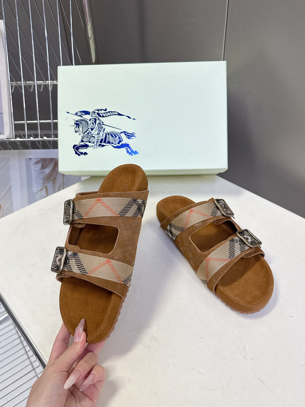 BURBERRY 26S DOUBLE BUCKLE SANDALS IN CARAMEL BROWN SUEDE