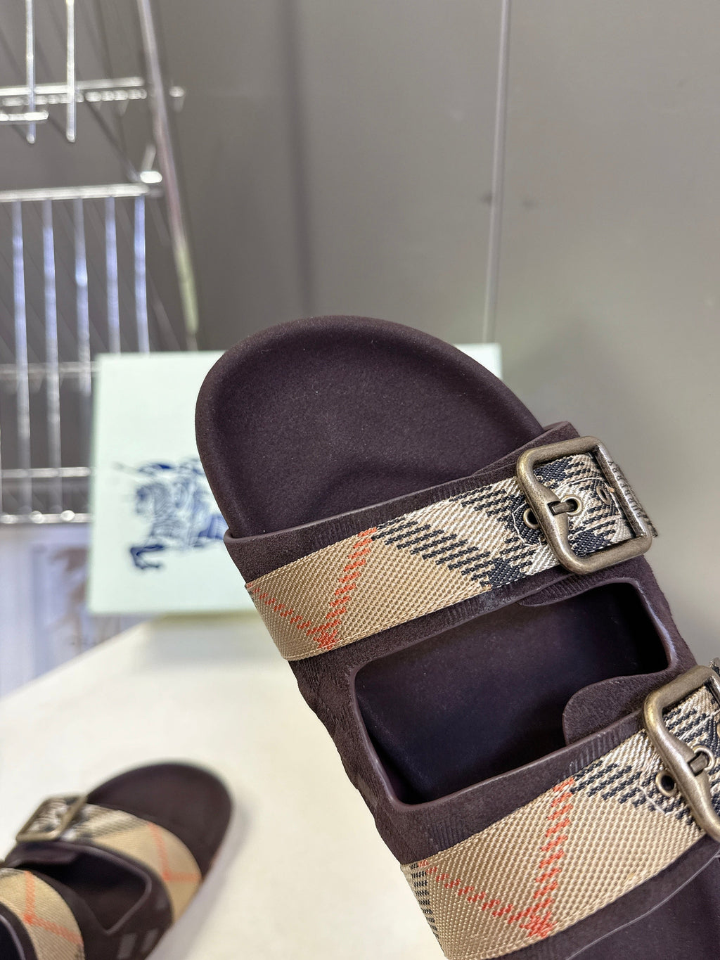 BURBERRY 26S DOUBLE BUCKLE SANDALS IN DARK BROWN SUEDE