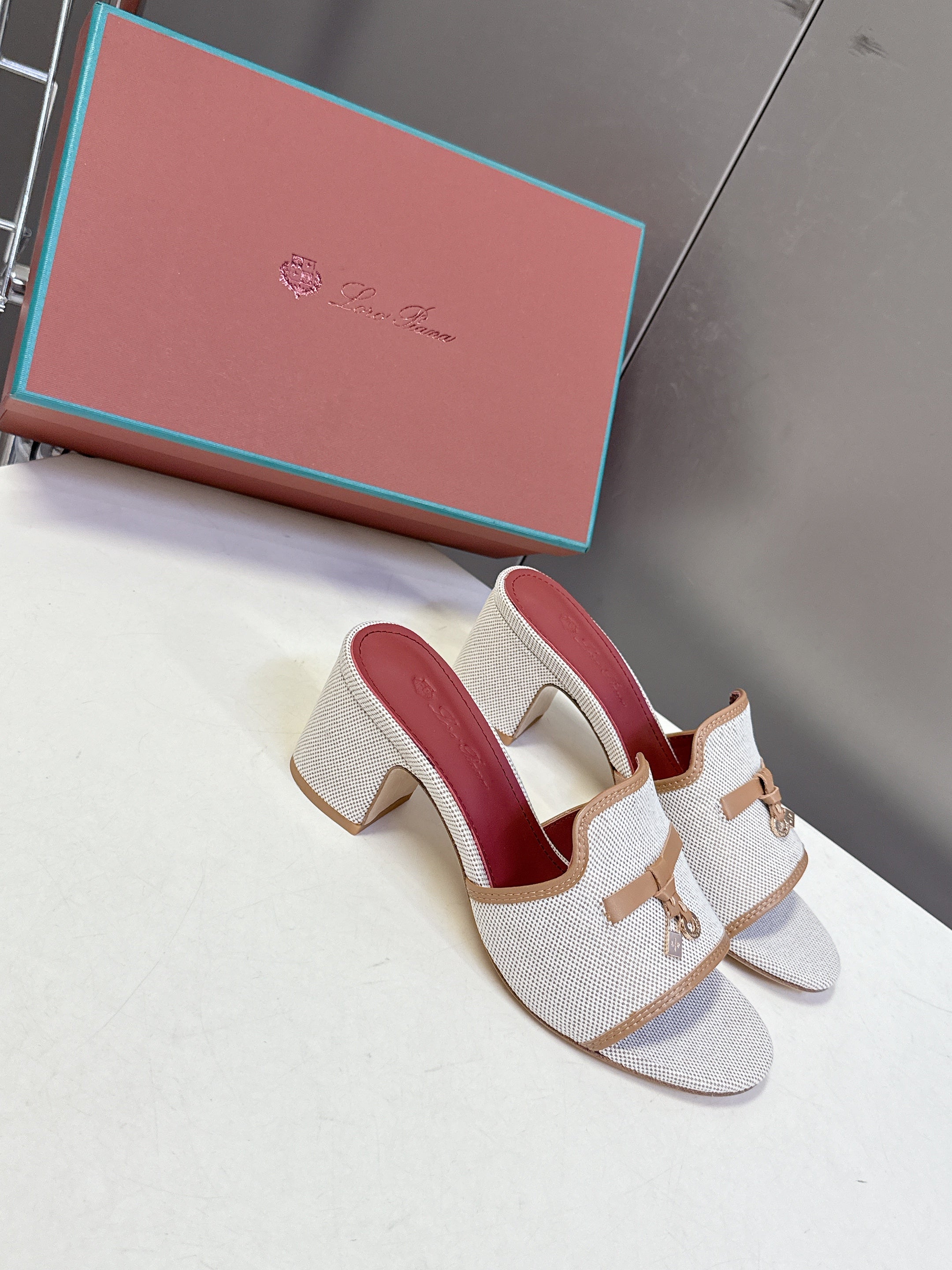 LP 26S HIGH HEEL SANDALS IN BEIGE CANVAS AND BROWN CALFSKIN