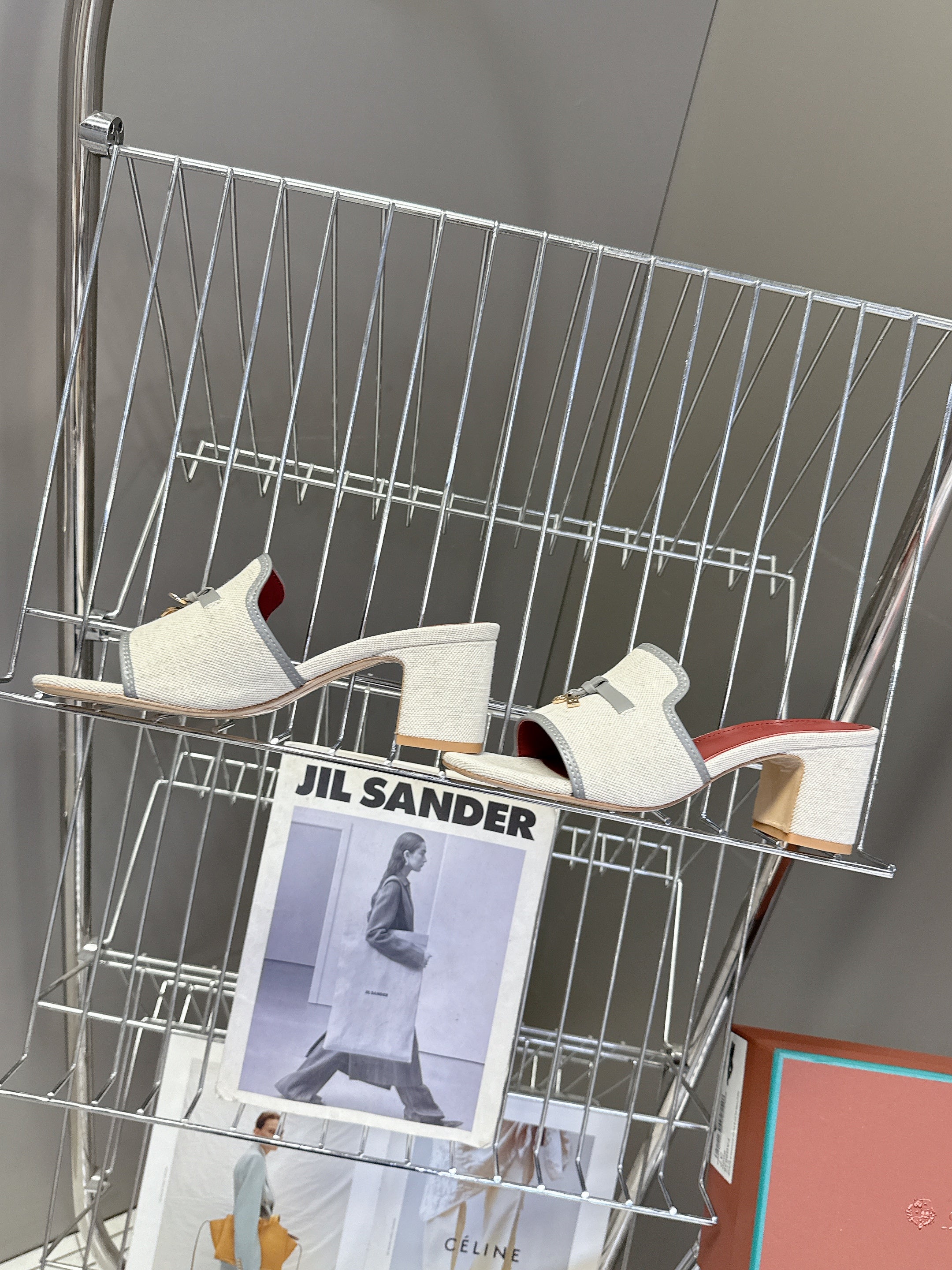 LP 26S HIGH HEEL SANDALS IN BEIGE CANVAS AND GREY CALFSKIN