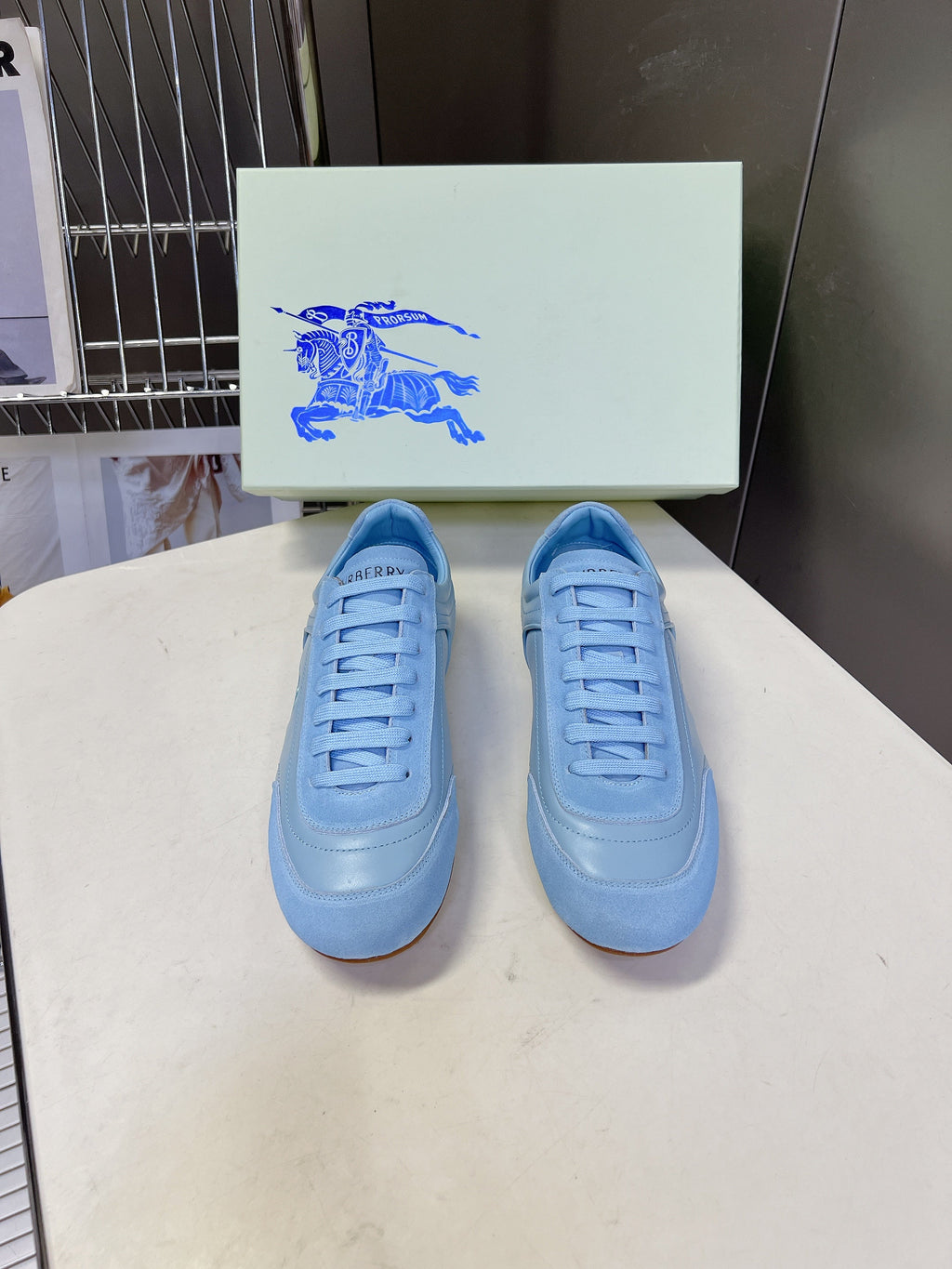 BURBERRY 26S LOW TOP SNEAKERS IN BLUE CALFSKIN AND SUEDE
