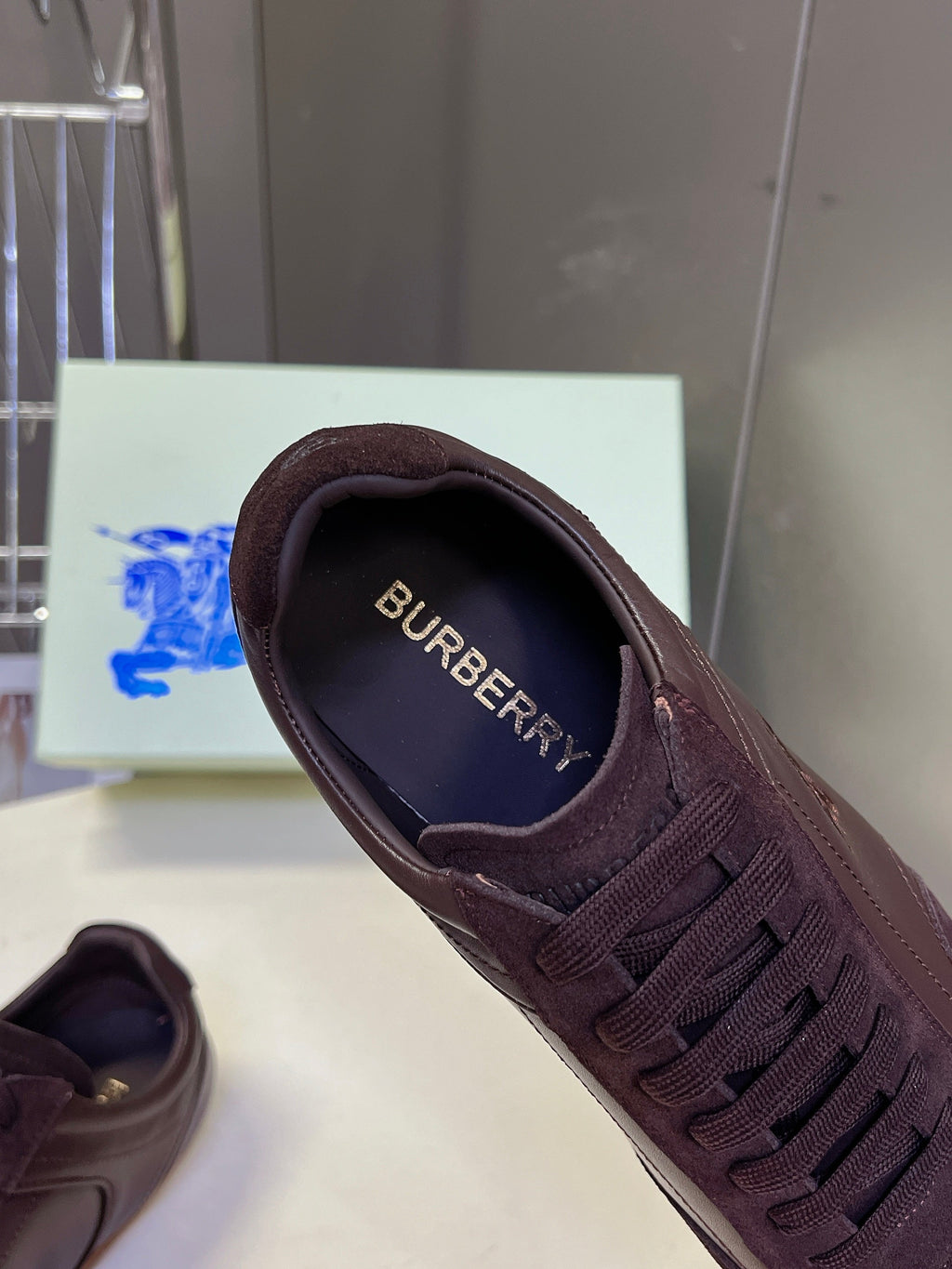 BURBERRY 26S LOW TOP SNEAKERS IN DARK BROWN CALFSKIN AND SUEDE