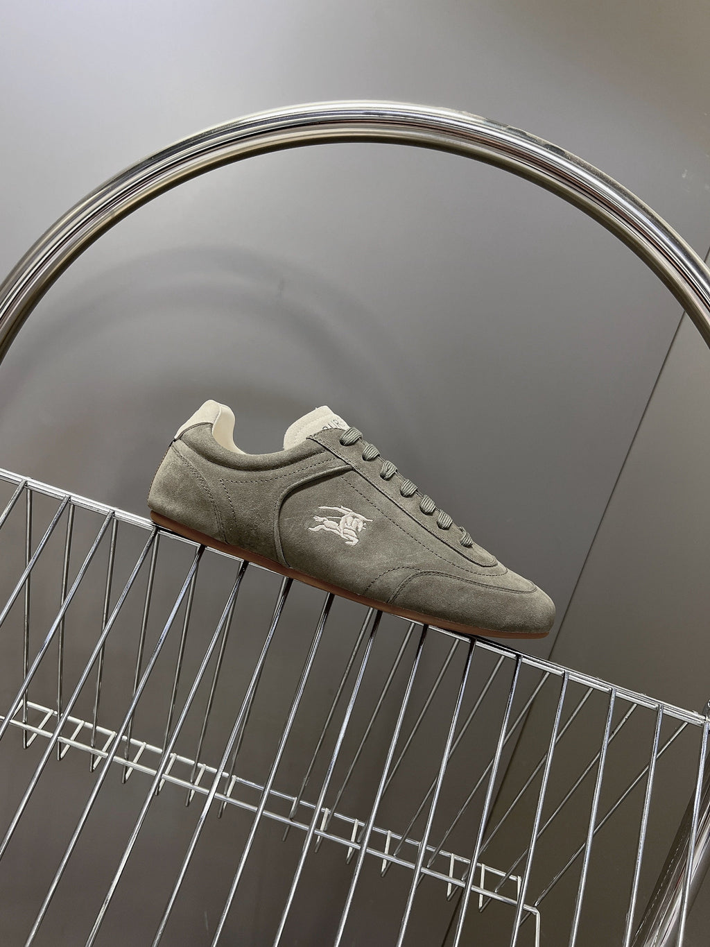 BURBERRY 26S LOW TOP SNEAKERS IN ASH GREY SUEDE