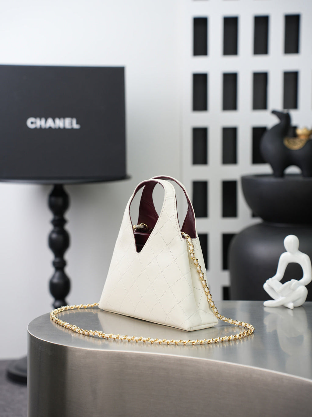 CHANEL 26S SHOPPING BAG MEDIUM 23 IN IVORY WHITE LAMBSKIN GOLD HARDWARE