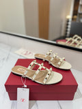 VALENTINO 26S SANDALS IN CREAM WHITE CALFSKIN WITH GOLD STUDS