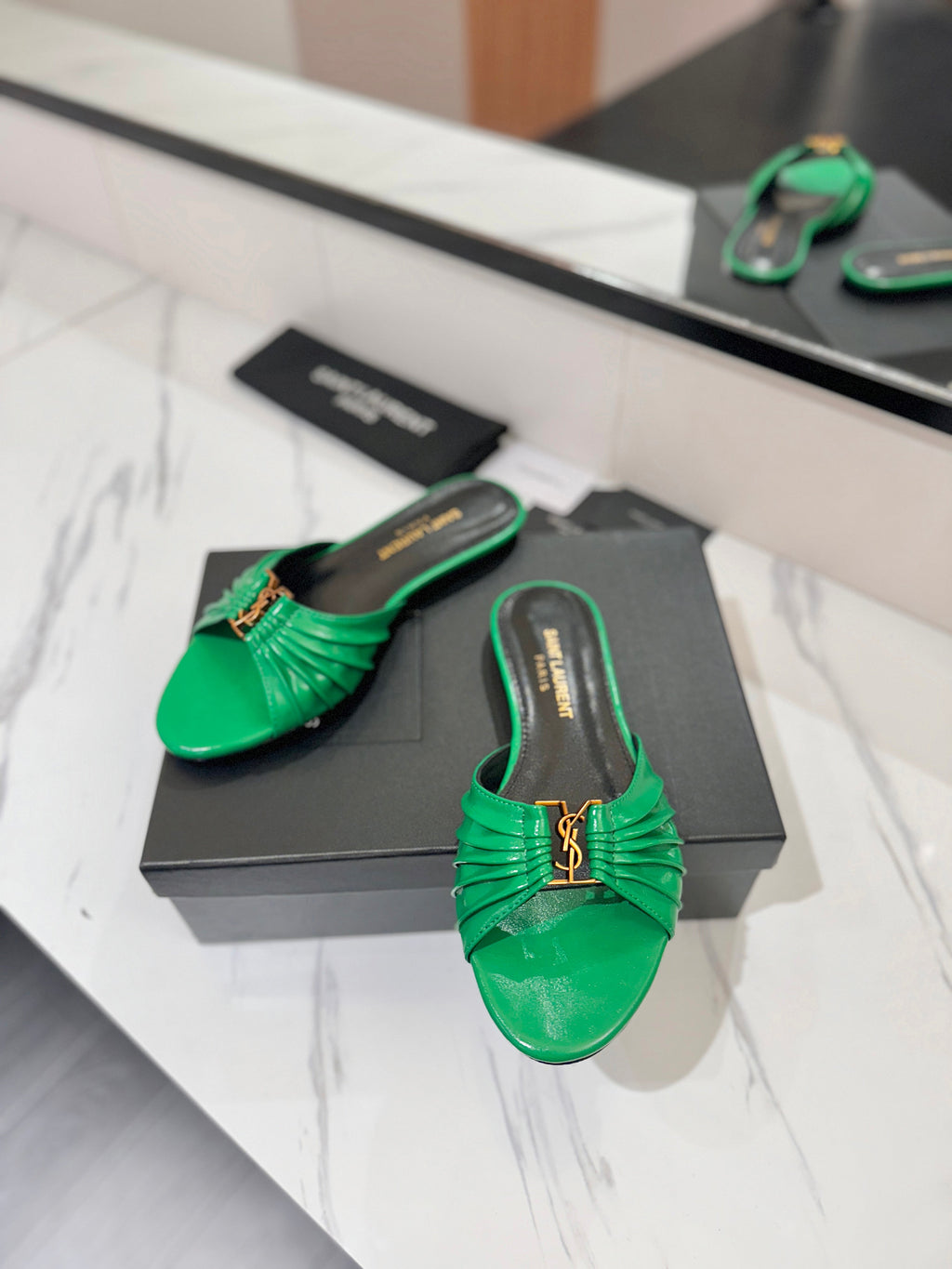 YSL 26S BABYLONE FLAT MULES IN GREEN LAMBSKIN