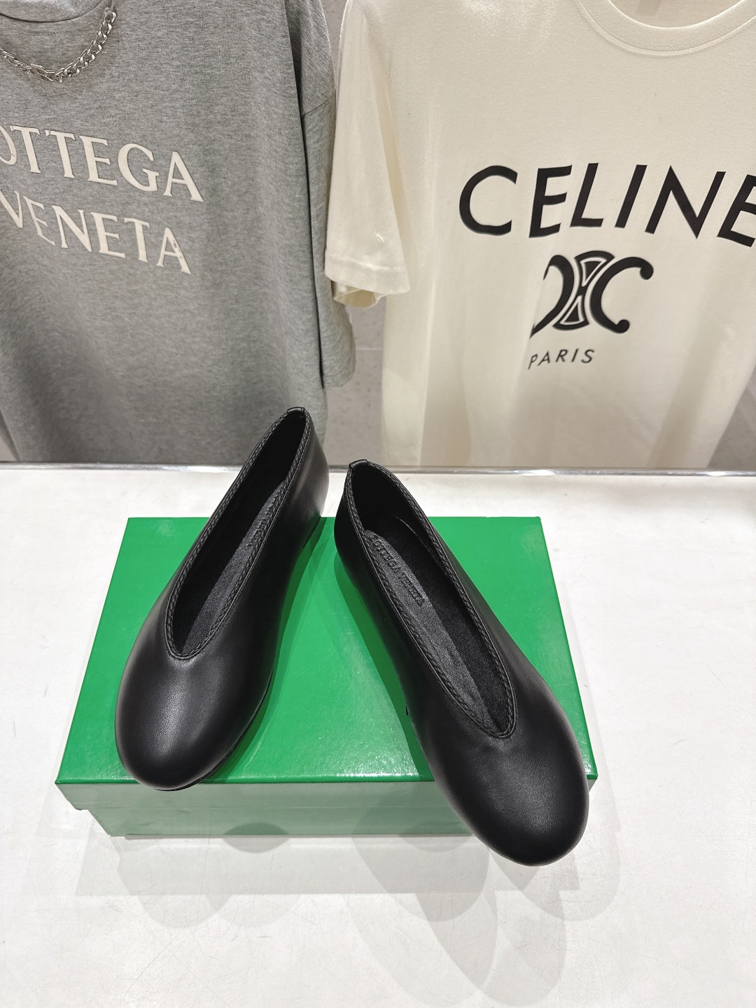 BOTTEGA VENETA 26S BALLET FLATS IN BLACK LAMBSKIN