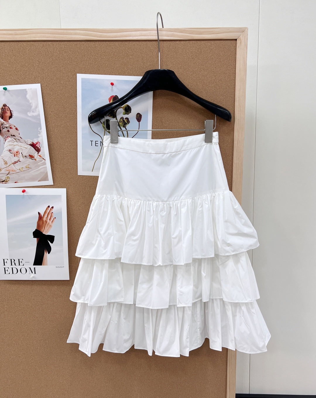 VALENTINO 26S TIERED MINI SKIRT 225