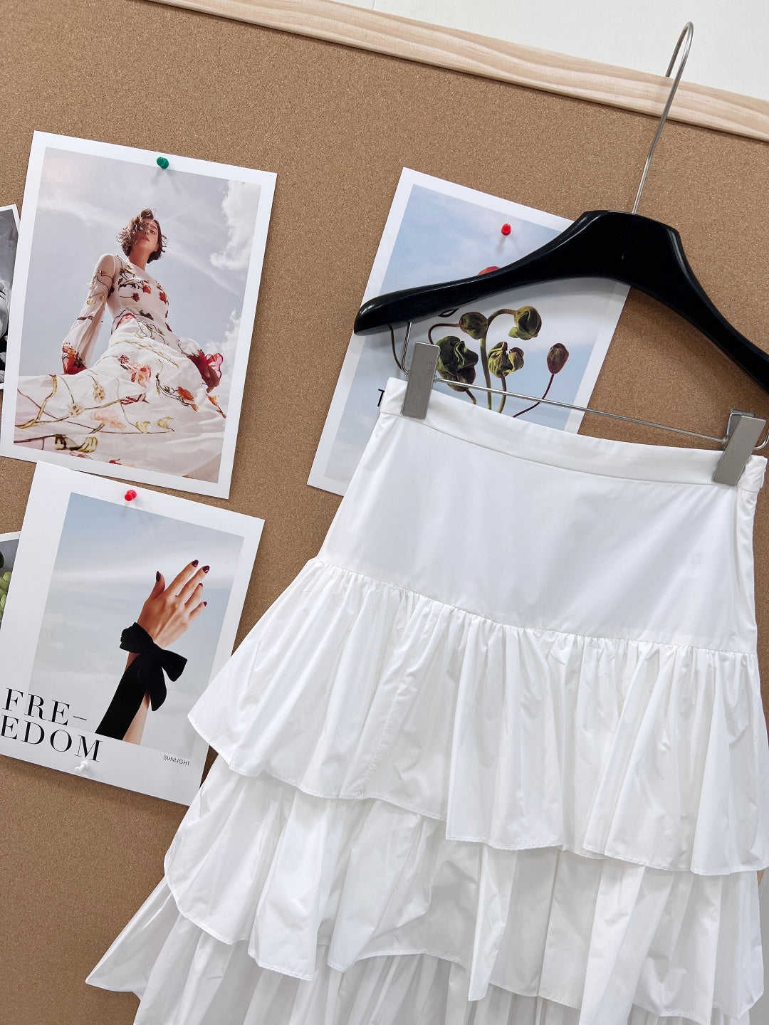VALENTINO 26S TIERED MINI SKIRT 225