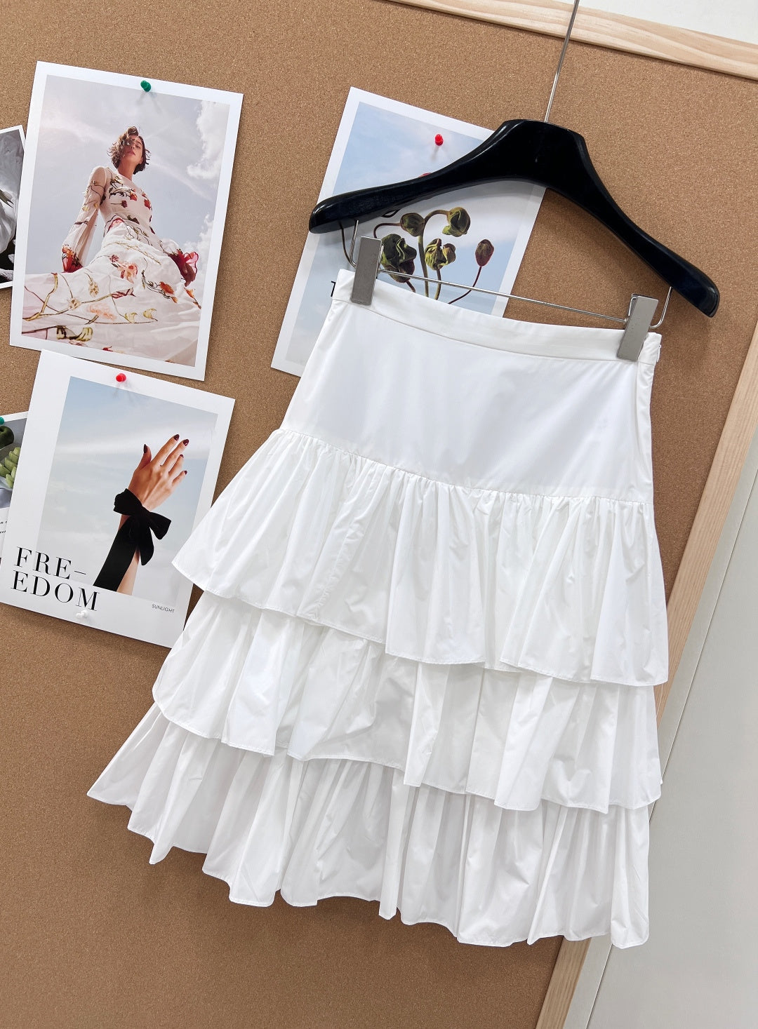 VALENTINO 26S TIERED MINI SKIRT 225