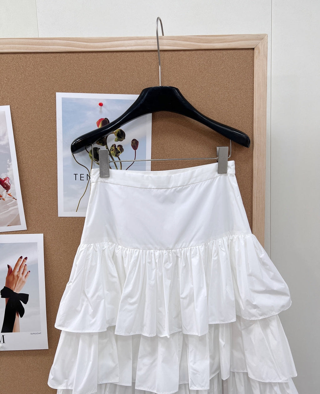 VALENTINO 26S TIERED MINI SKIRT 225