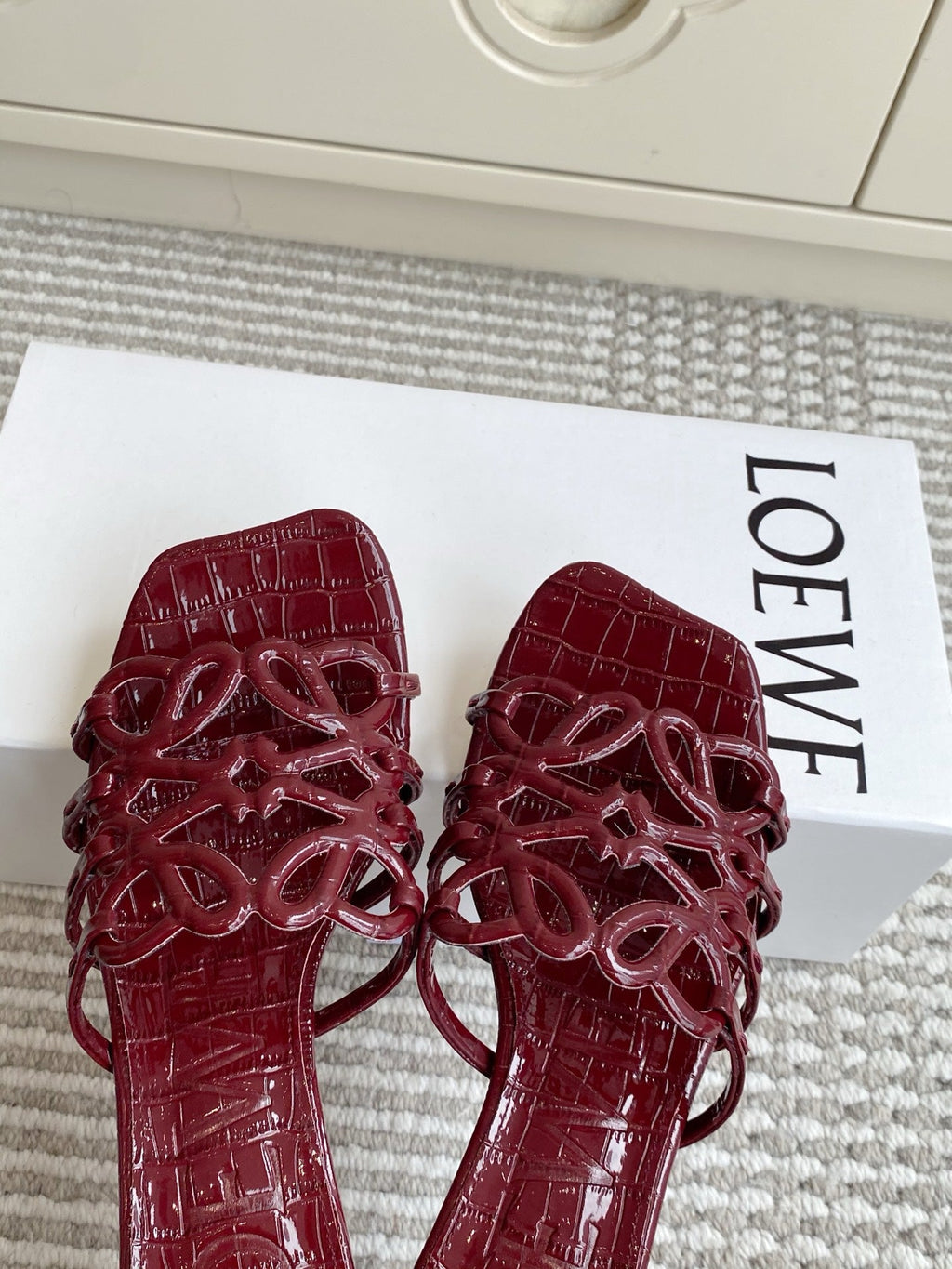 LOEWE 26S HIGH HEEL SANDALS 45MM IN BURGUNDY RED CROC-EMBOSSED PATENT CALFSKIN