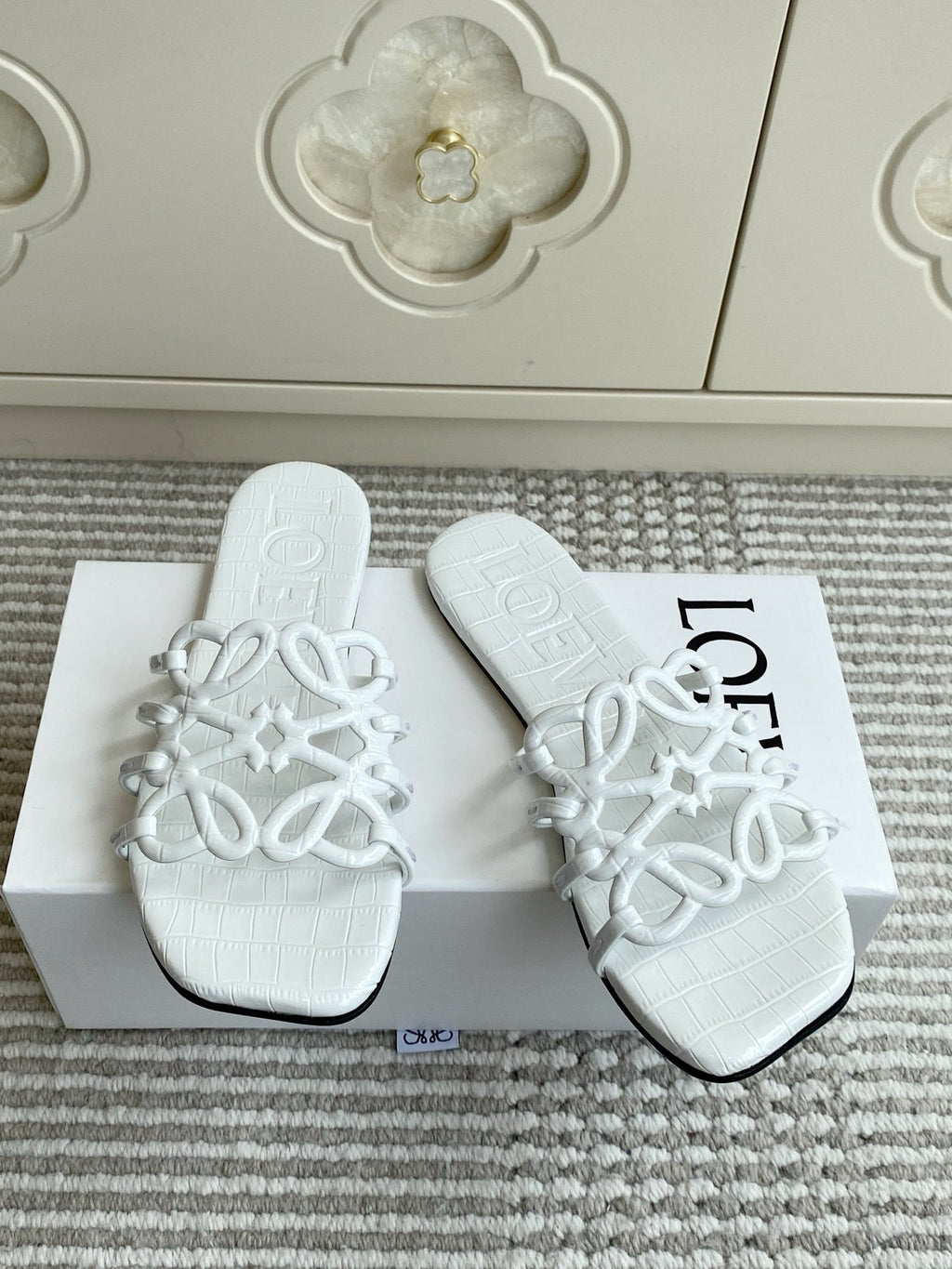 LOEWE 26S SLIDE SANDALS IN WHITE CROC-EMBOSSED CALFSKIN