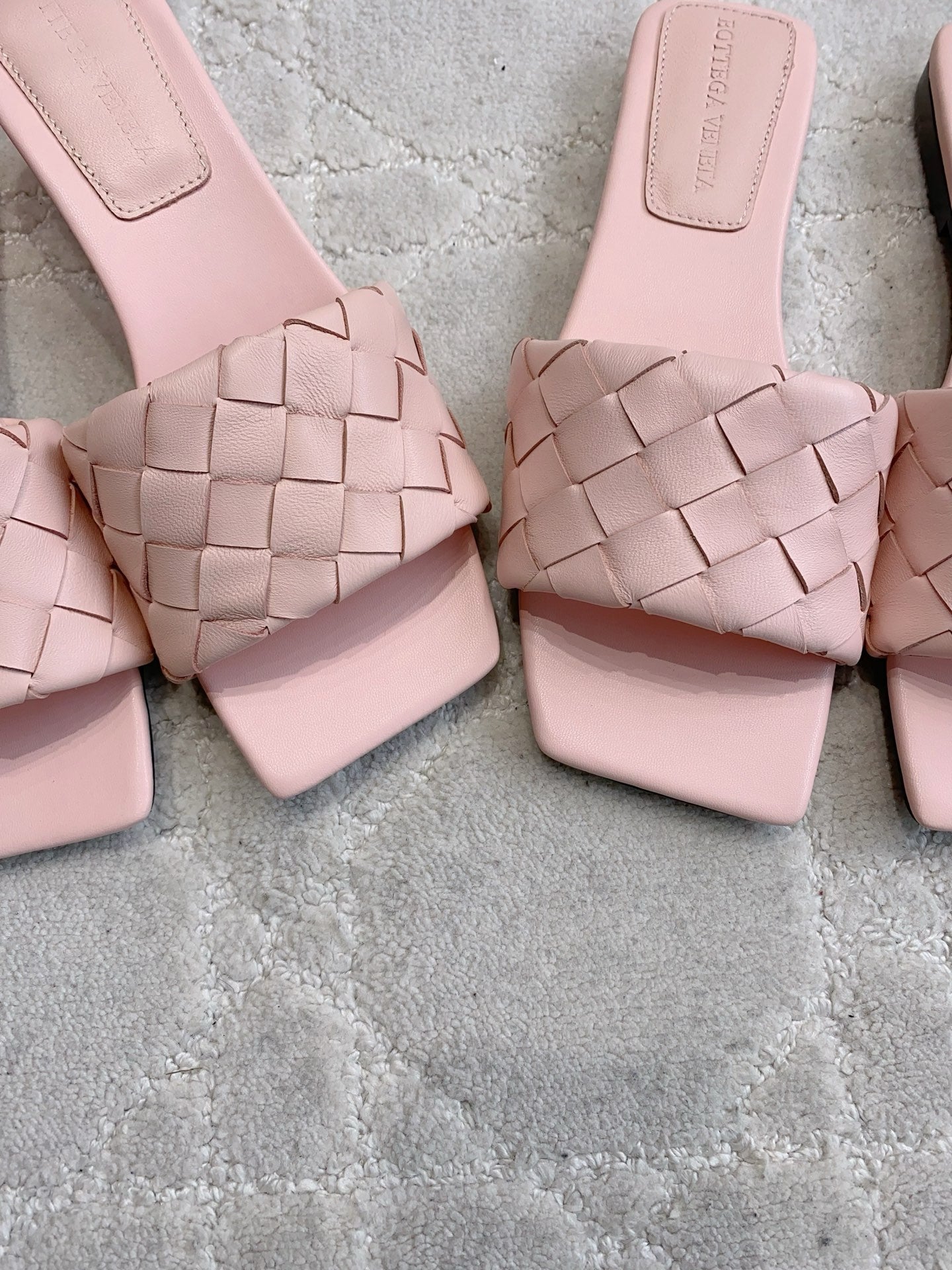 BOTTEGA VENETA 26S SQUARE-TOE SLIDE SANDALS IN PASTEL PINK LAMBSKIN