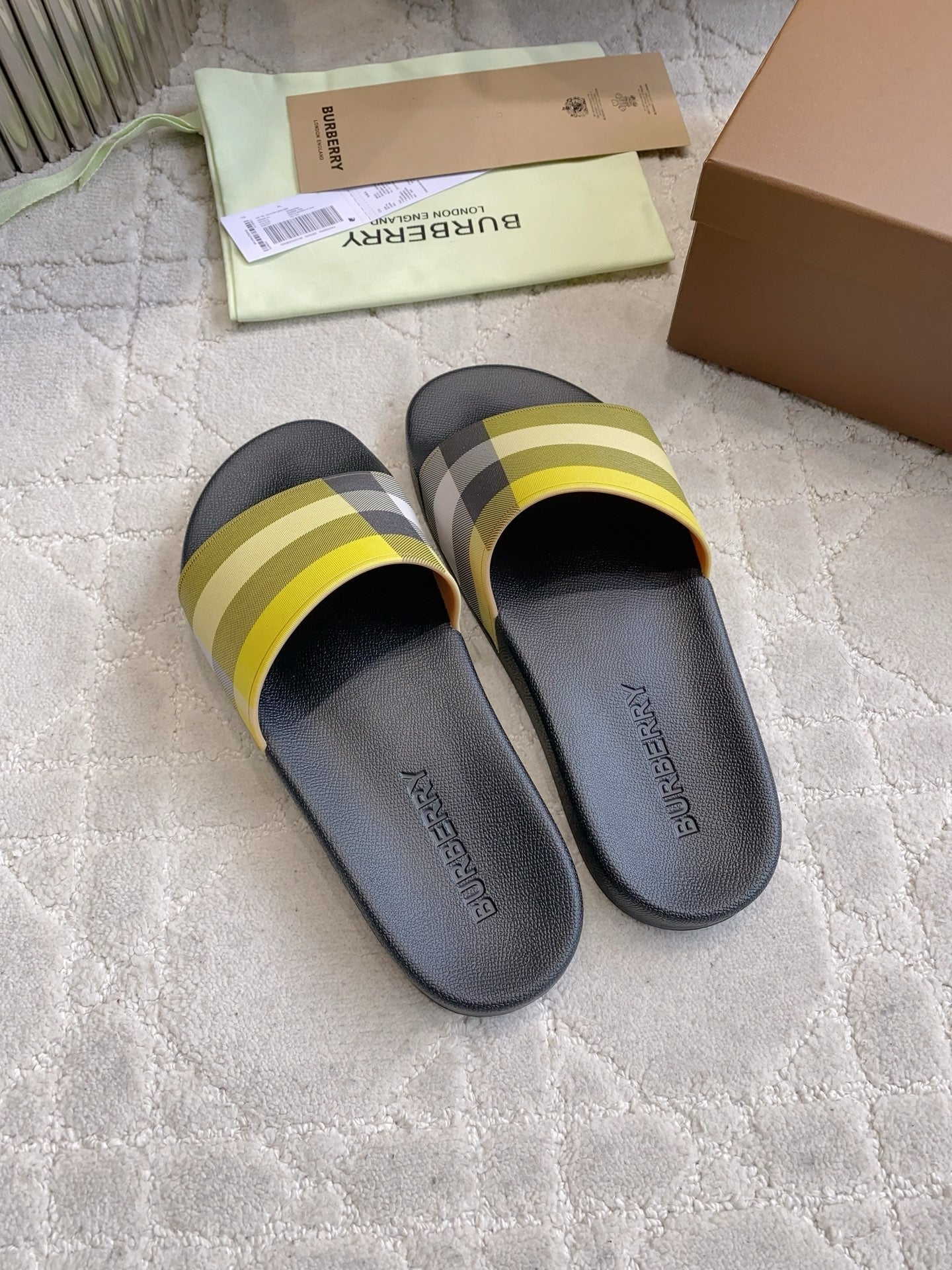 BURBERRY 26S CHECK RUBBER SLIDES IN LIME YELLOW CHECK CALFSKIN