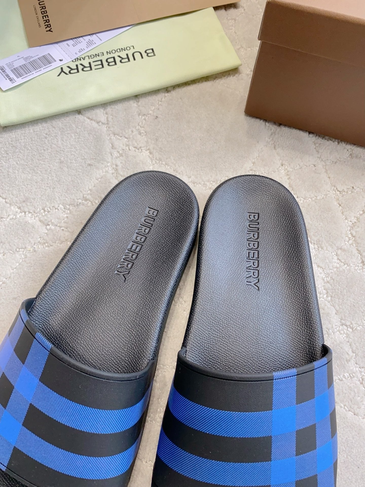 BURBERRY 26S CHECK PRINT RUBBER SLIDES IN BLUE BLACK CALFSKIN