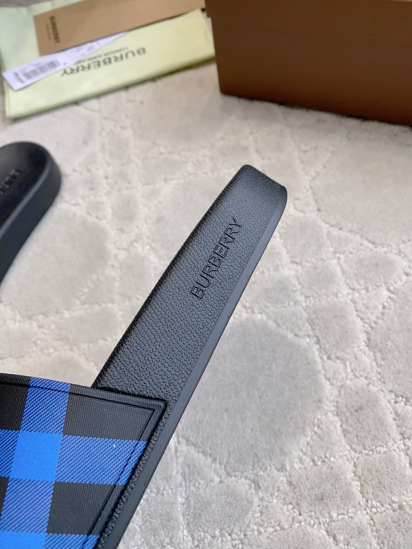 BURBERRY 26S CHECK PRINT RUBBER SLIDES IN BLUE BLACK CALFSKIN